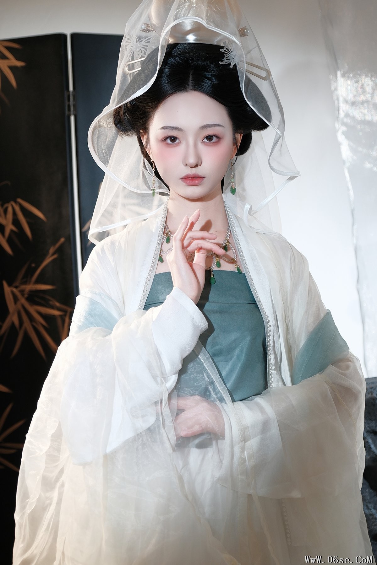YiTuYu艺图语 Vol.6907 Xiao Yang Ai Gan Fan[26P]-六色网