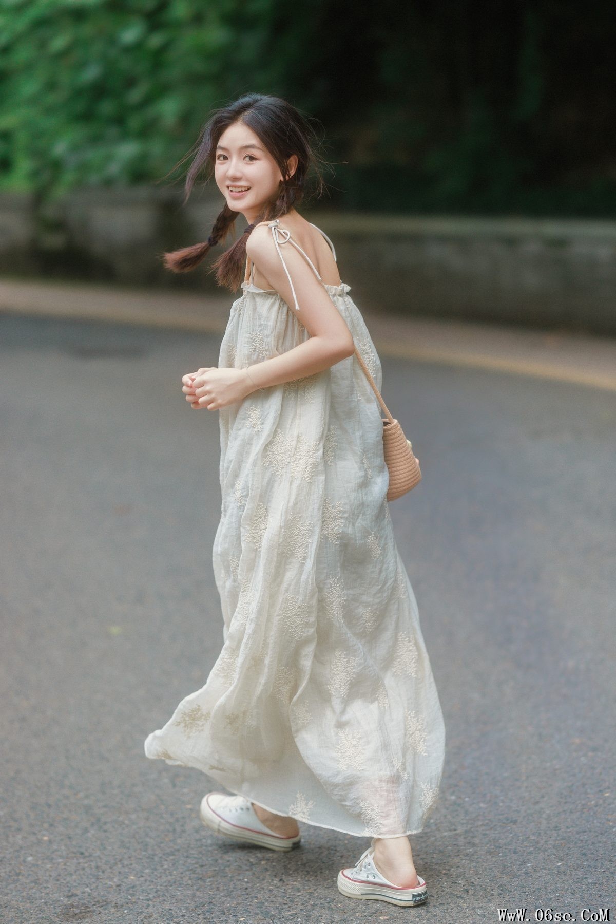 图片[31]-YiTuYu艺图语 Vol.5166 Bu Ta Xiao Yao[45P]-六色网