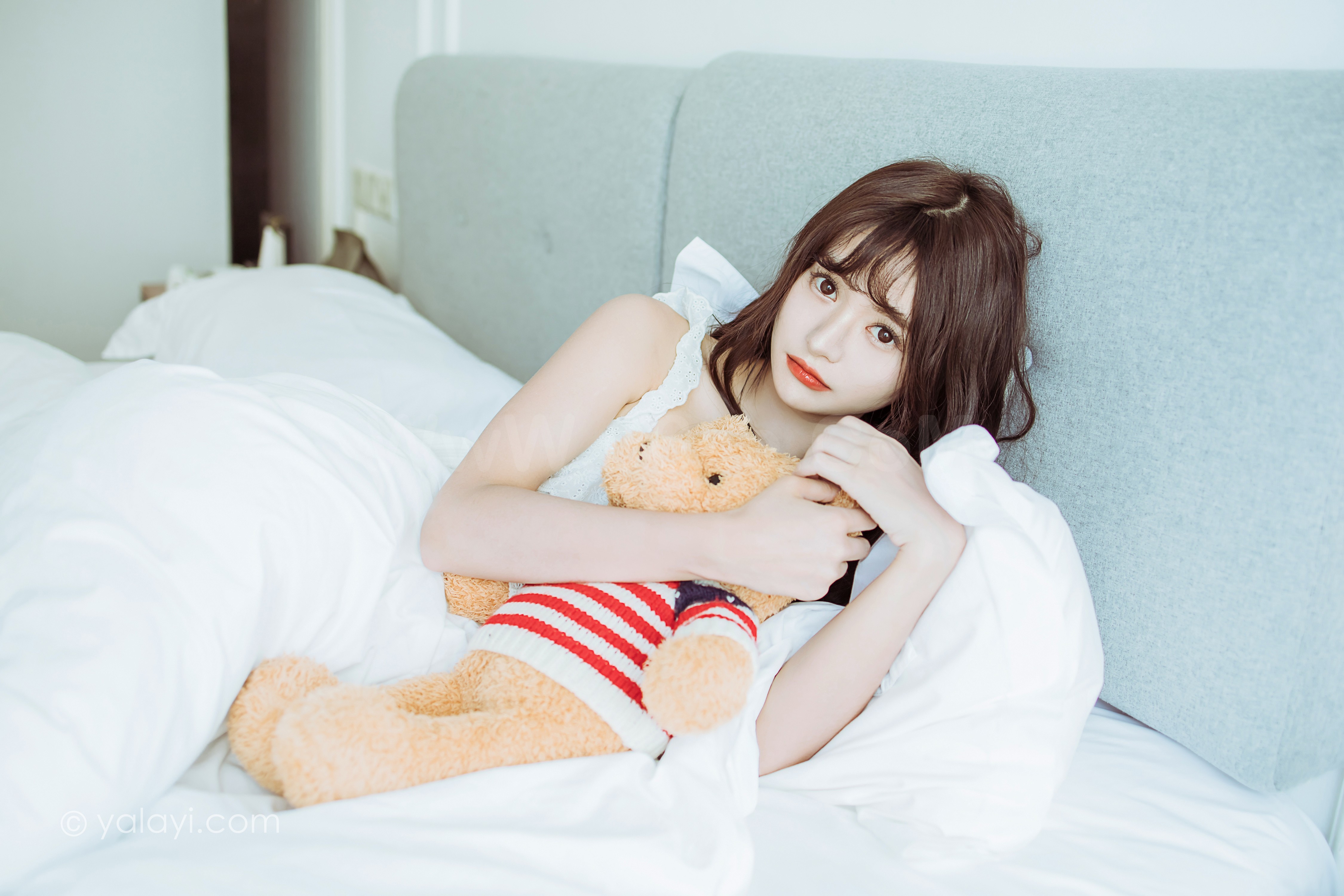 图片[2]-雅拉伊 – 小亭《静思》[42P]-六色网