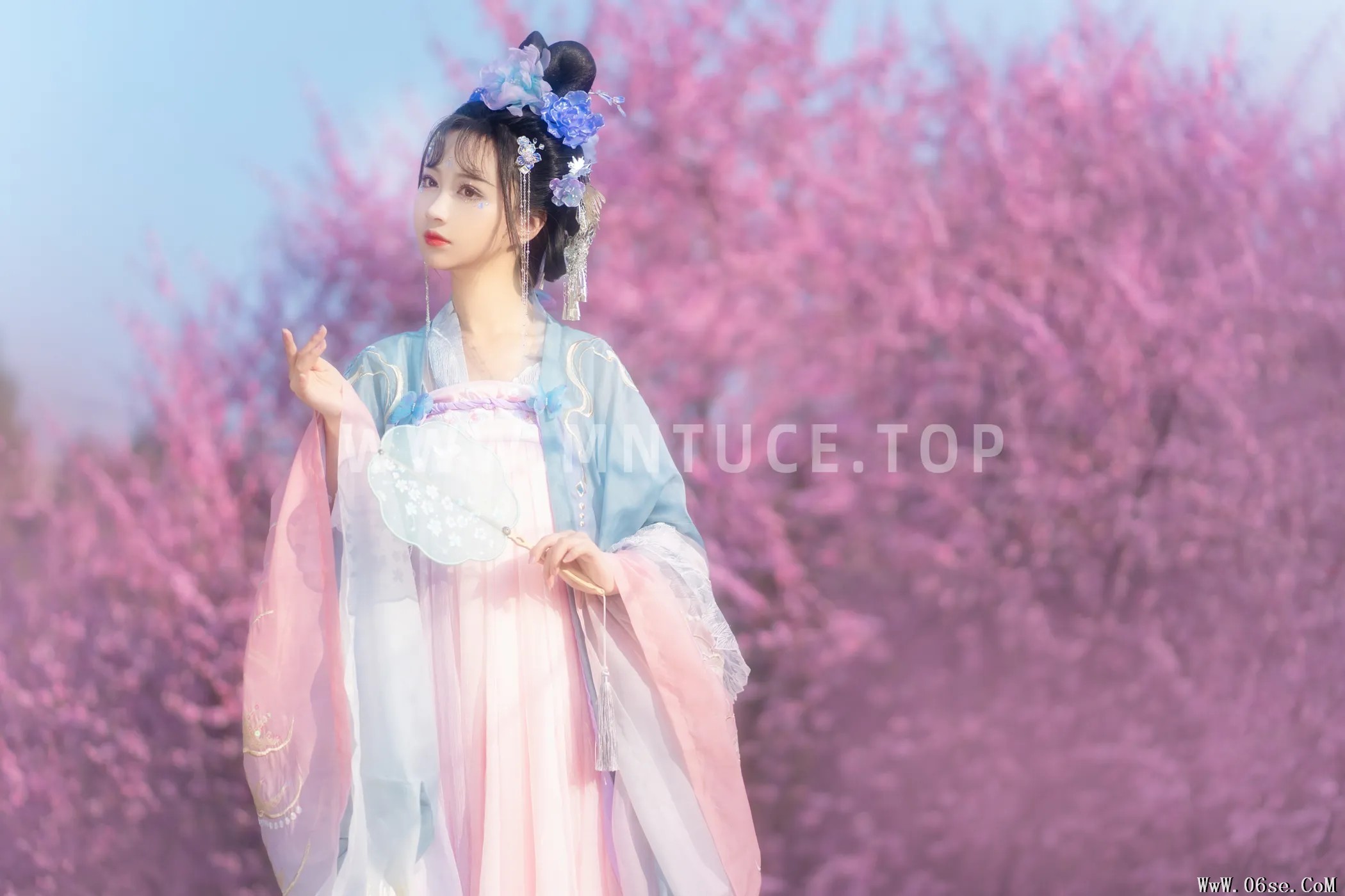 图片[25]-[艺图语]2022.11.28 Vol.2548 – 玲珑 [35P]-六色网