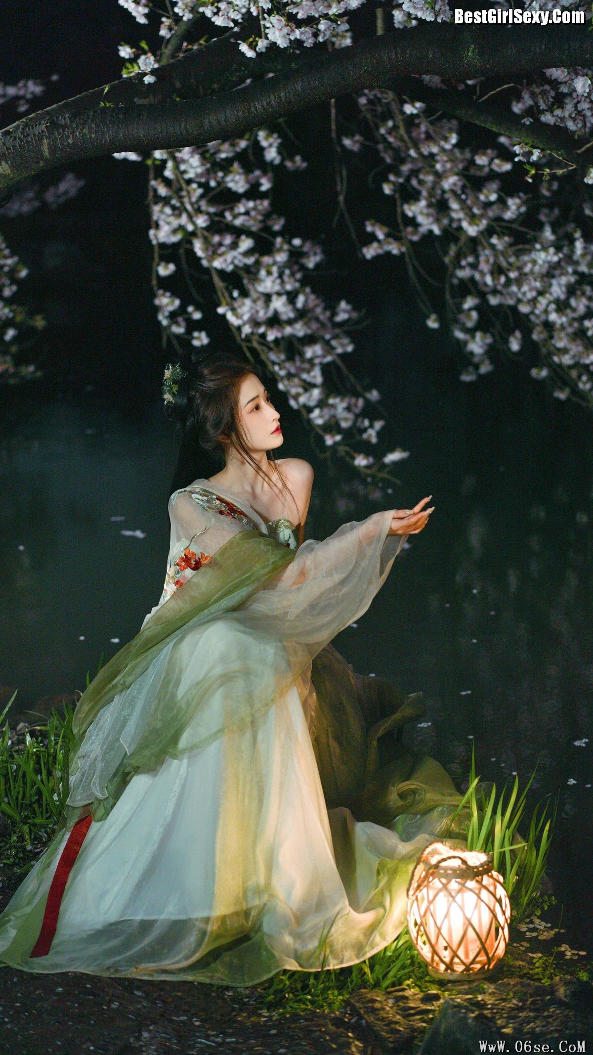 图片[16]-YiTuYu艺图语 Vol.4025 Shu Li[24P]-六色网
