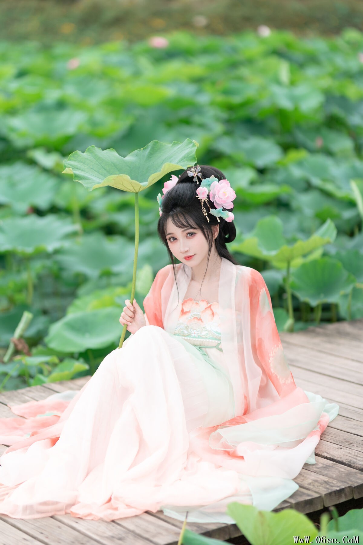 图片[28]-YiTuYu艺图语 Vol.7685 Qi Luo Sheng De Xiao Su Su[28P]-六色网