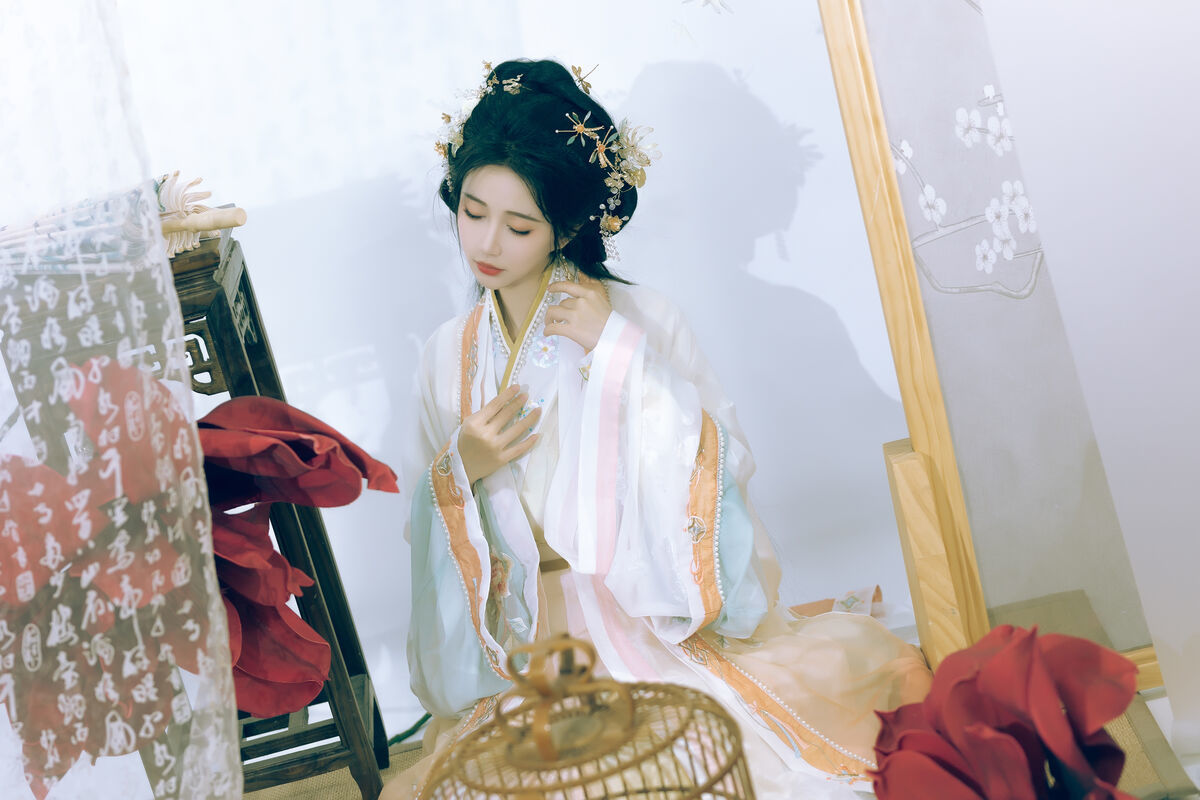 图片[24]-YiTuYu艺图语 Vol.6689 Qi Luo Sheng De Xiao Su Su[29P]-六色网