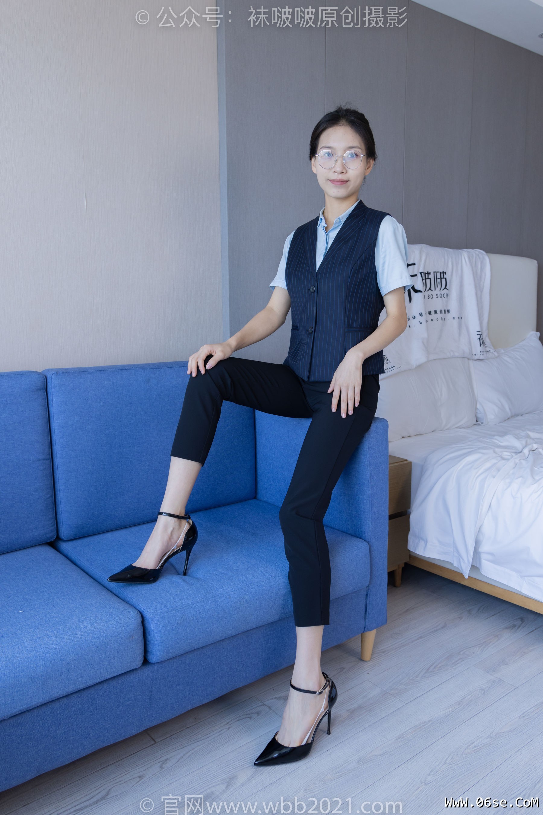 图片[35]-BoBoSocks袜啵啵 No.413 芝士 -高跟鞋、白色吊带船袜、银行制服[145P]-六色网