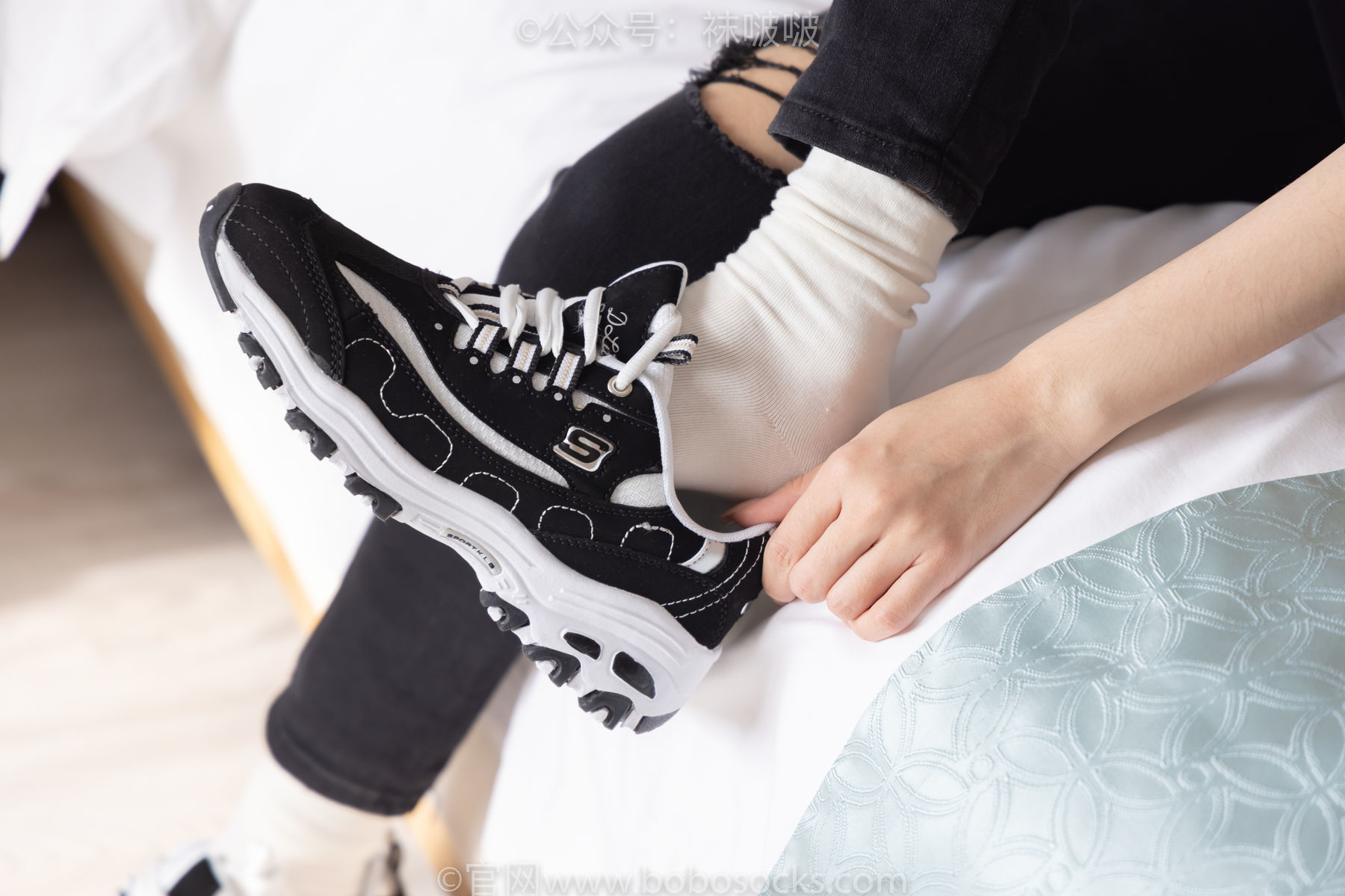 图片[44]-BoBoSocks袜啵啵 No.055 稚予-斯凯奇运动鞋、白棉袜、黑棉袜[139P]-六色网
