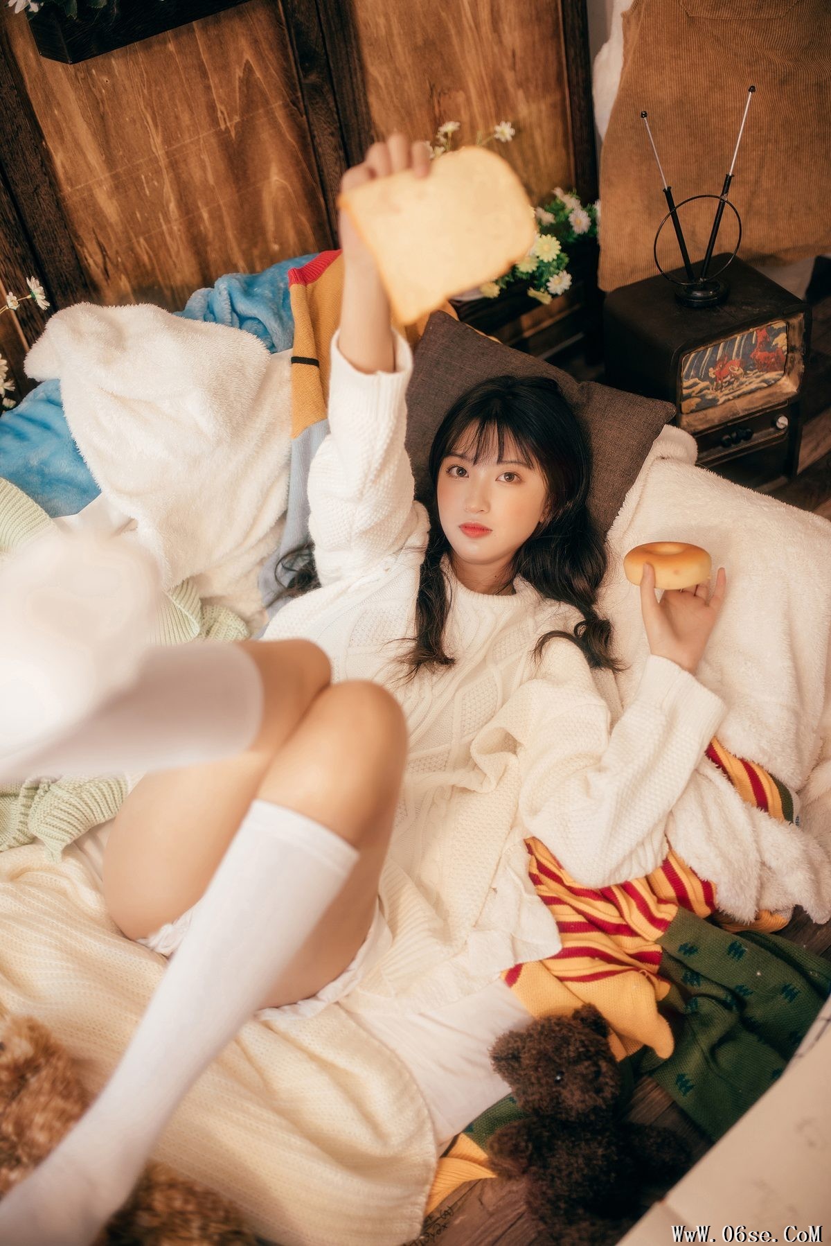 图片[5]-YiTuYu艺图语 Vol.5553 Xin Xin You Kun Lu[34P]-六色网