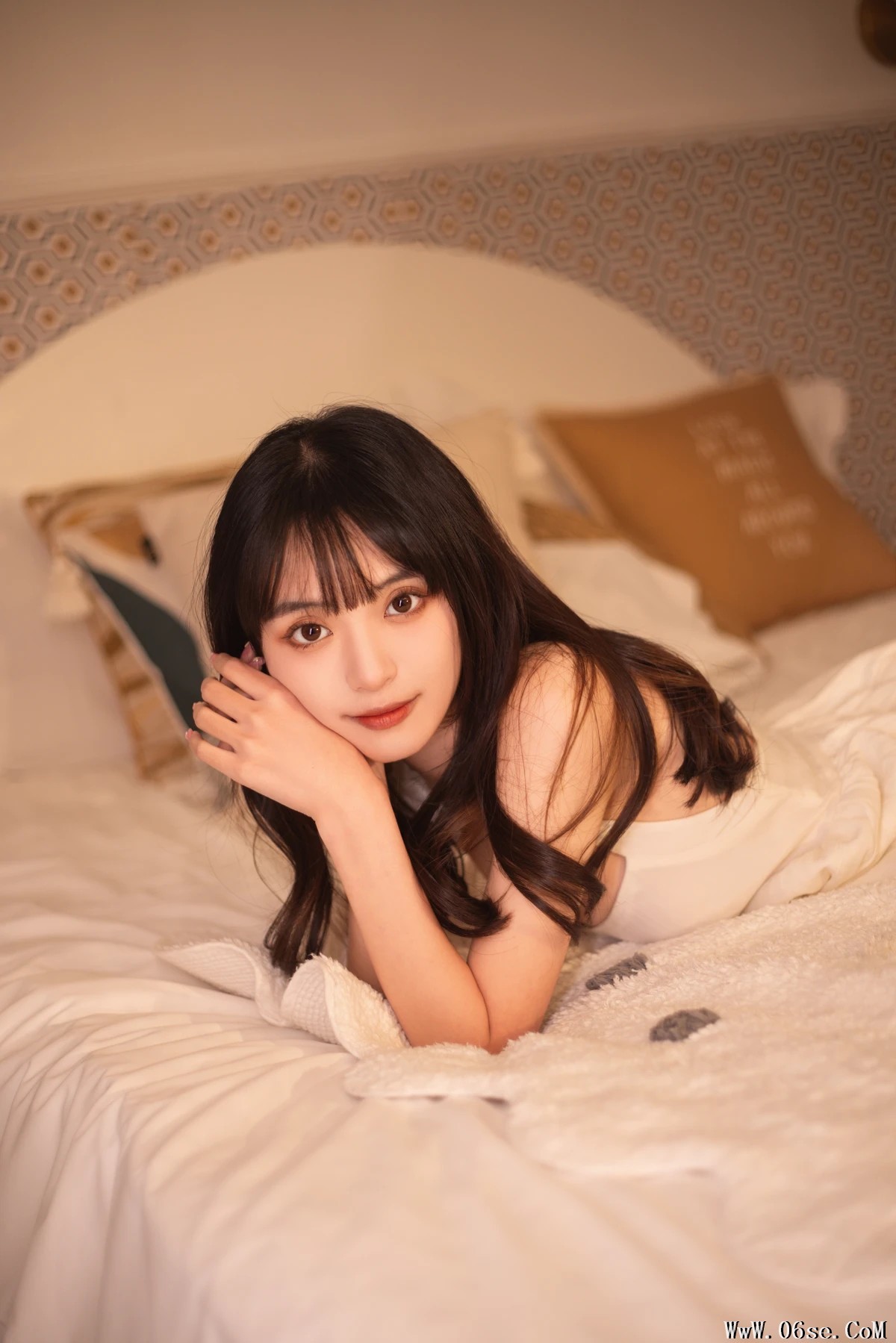 图片[6]-[艺图语]2022.12.31 Vol.2803 – 居家少女 [26P]-六色网