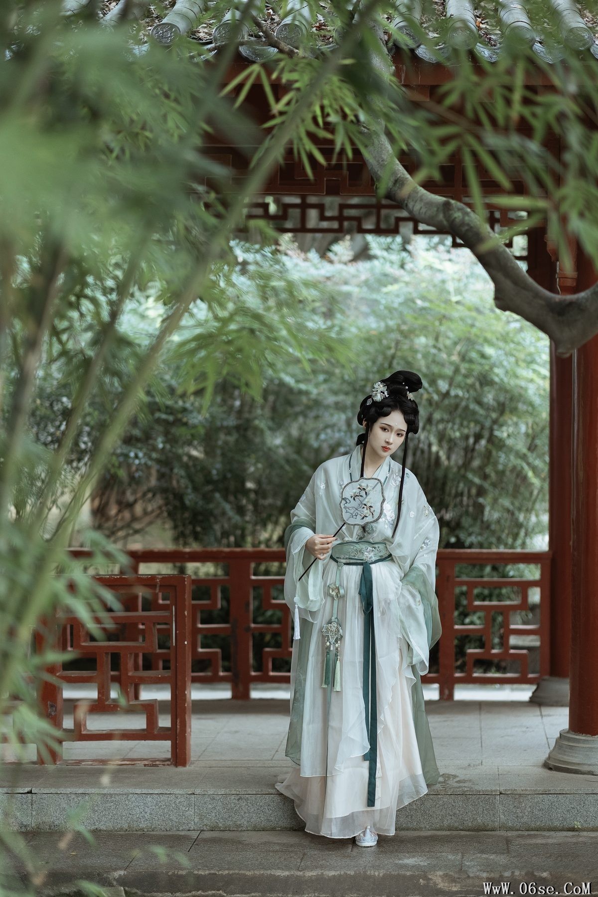 图片[25]-YiTuYu艺图语 Vol.6153 Bing Leng De Xi Gua[48P]-六色网