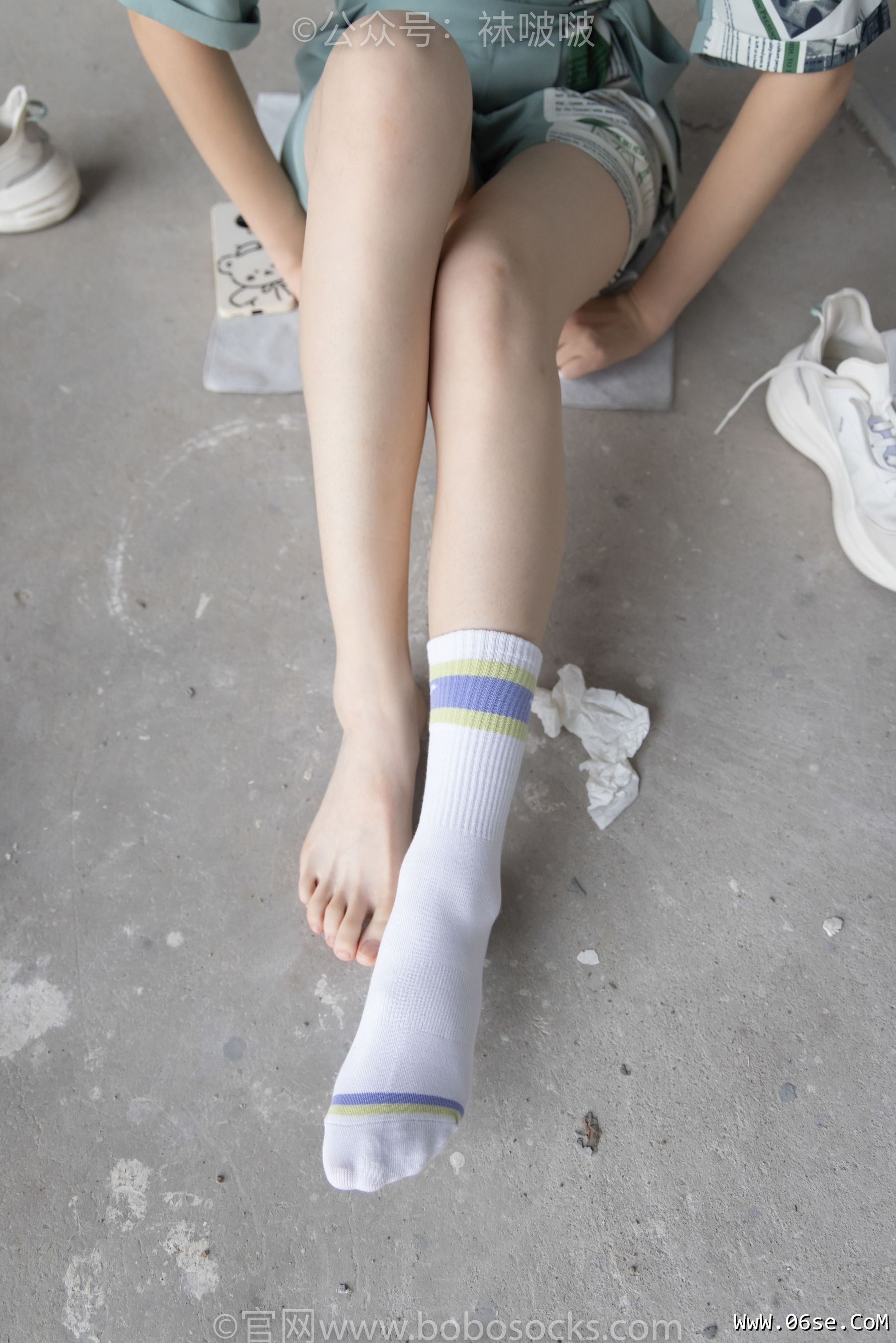 图片[103]-BoBoSocks袜啵啵 No.025 熊熊-安踏运动鞋、白色棉袜、裸足[146P]-六色网