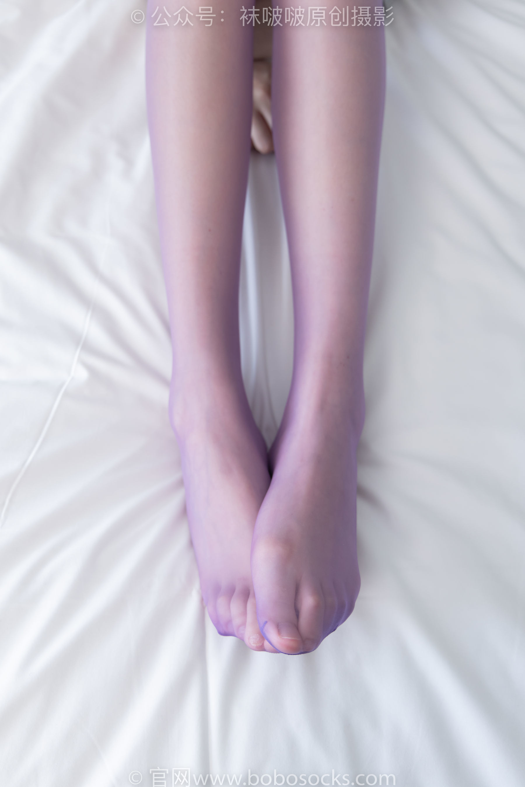图片[101]-BoBoSocks袜啵啵 No.205 小甜 豆-白色高跟鞋、紫色油亮丝袜[140P]-六色网