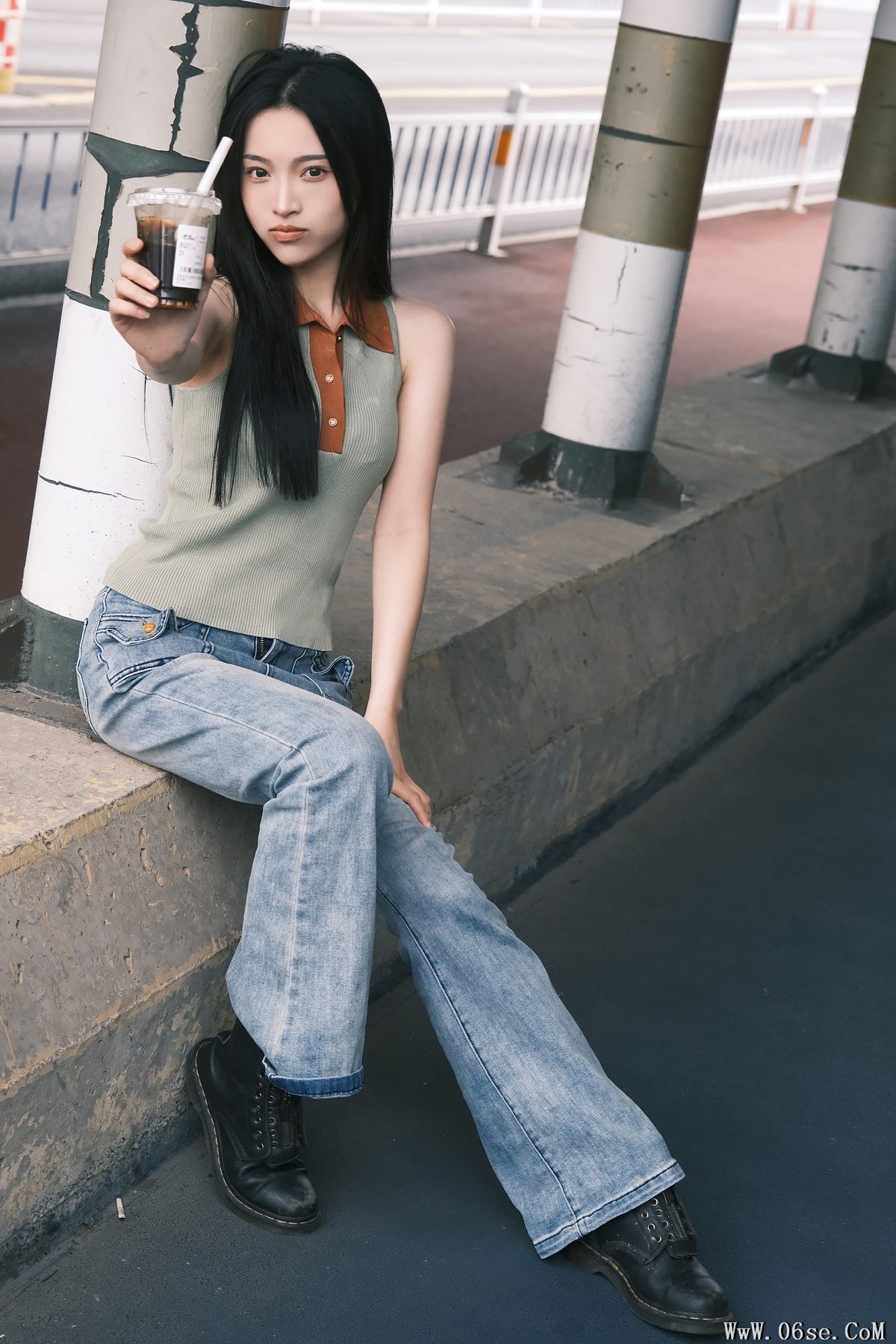 图片[24]-YiTuYu艺图语 Vol.4618 Lu Rou Chi Bu Bao[25P]-六色网