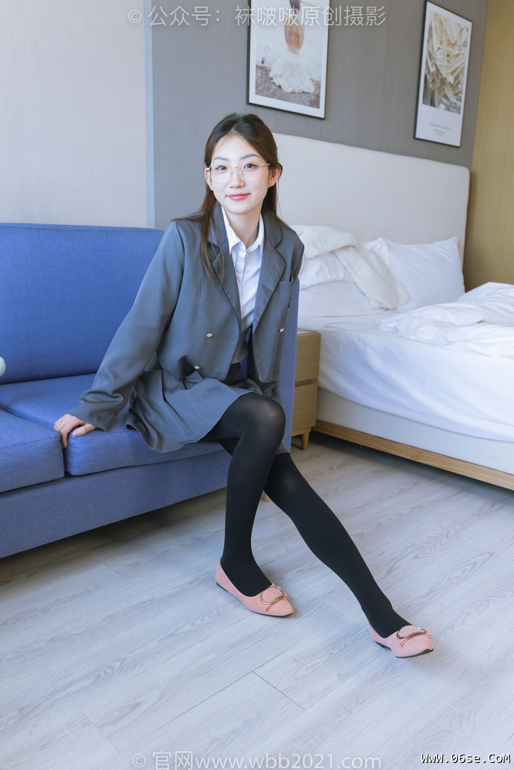 图片[2]-BoBoSocks袜啵啵 No.315 小沫 -平底鞋、厚黑丝、模特穿鞋及丝袜踩玩偶小熊剧情[140P]-六色网