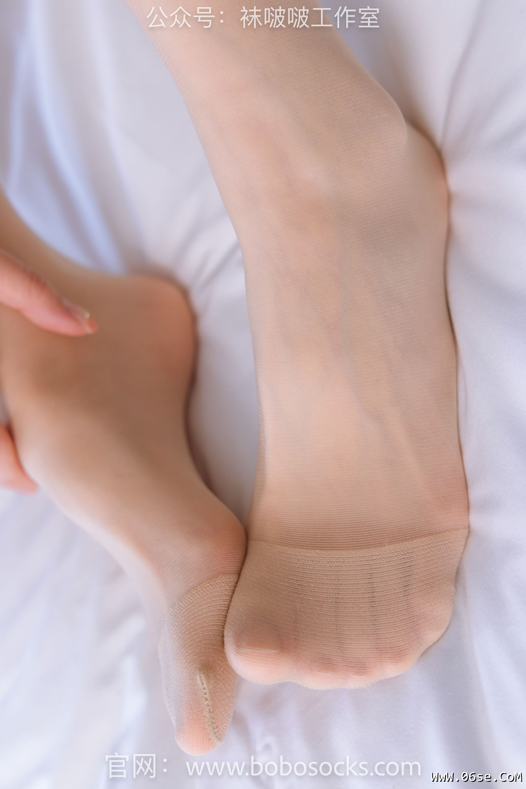 图片[30]-BoBoSocks袜啵啵 No.118 稚予-运动鞋、白棉袜、肉丝、踩小熊玩偶[140P]-六色网