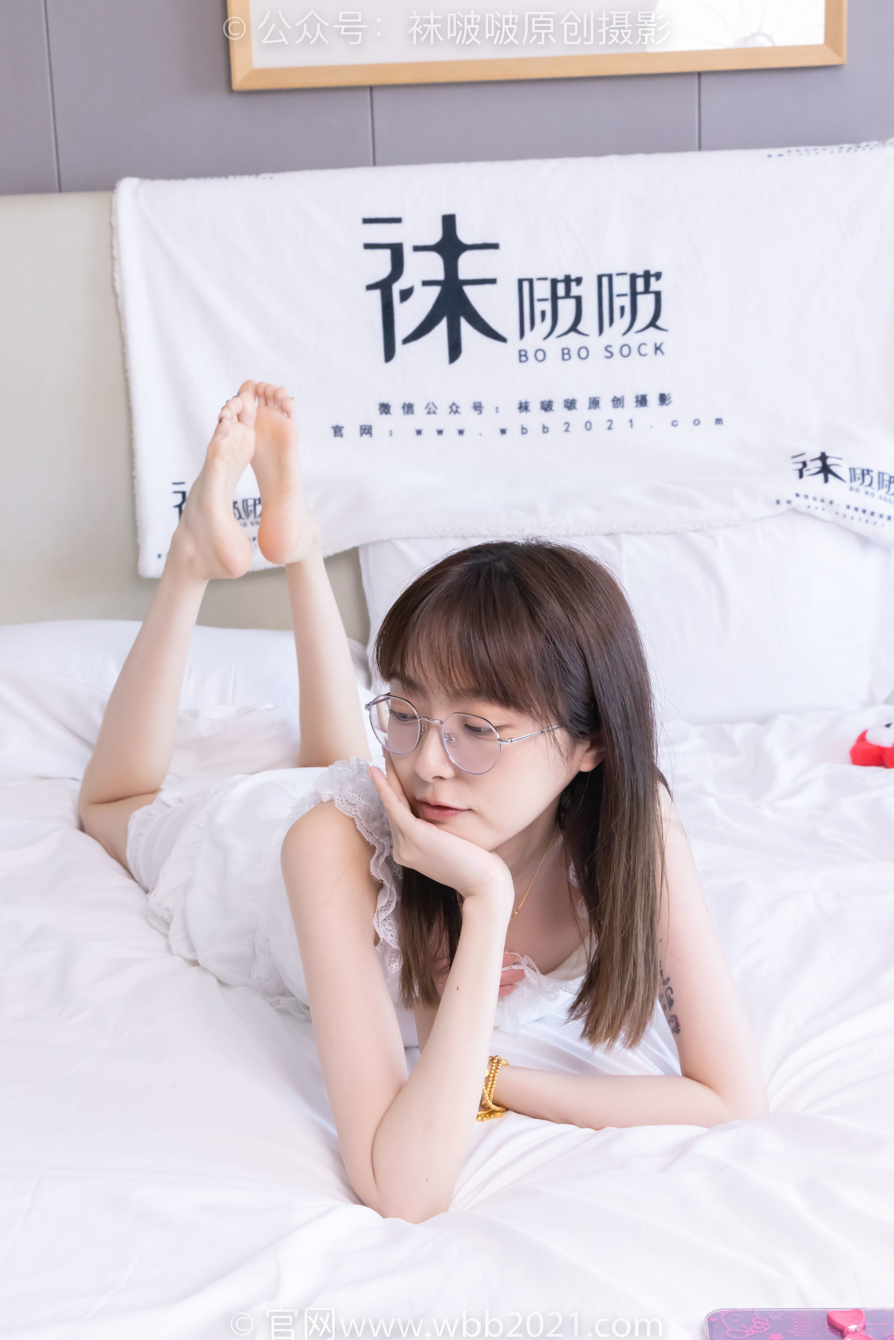 图片[26]-BoBoSocks袜啵啵 No.417 稚予 – 板鞋、白棉袜、裸足、裸足部分脚底抹精油[199P]-六色网
