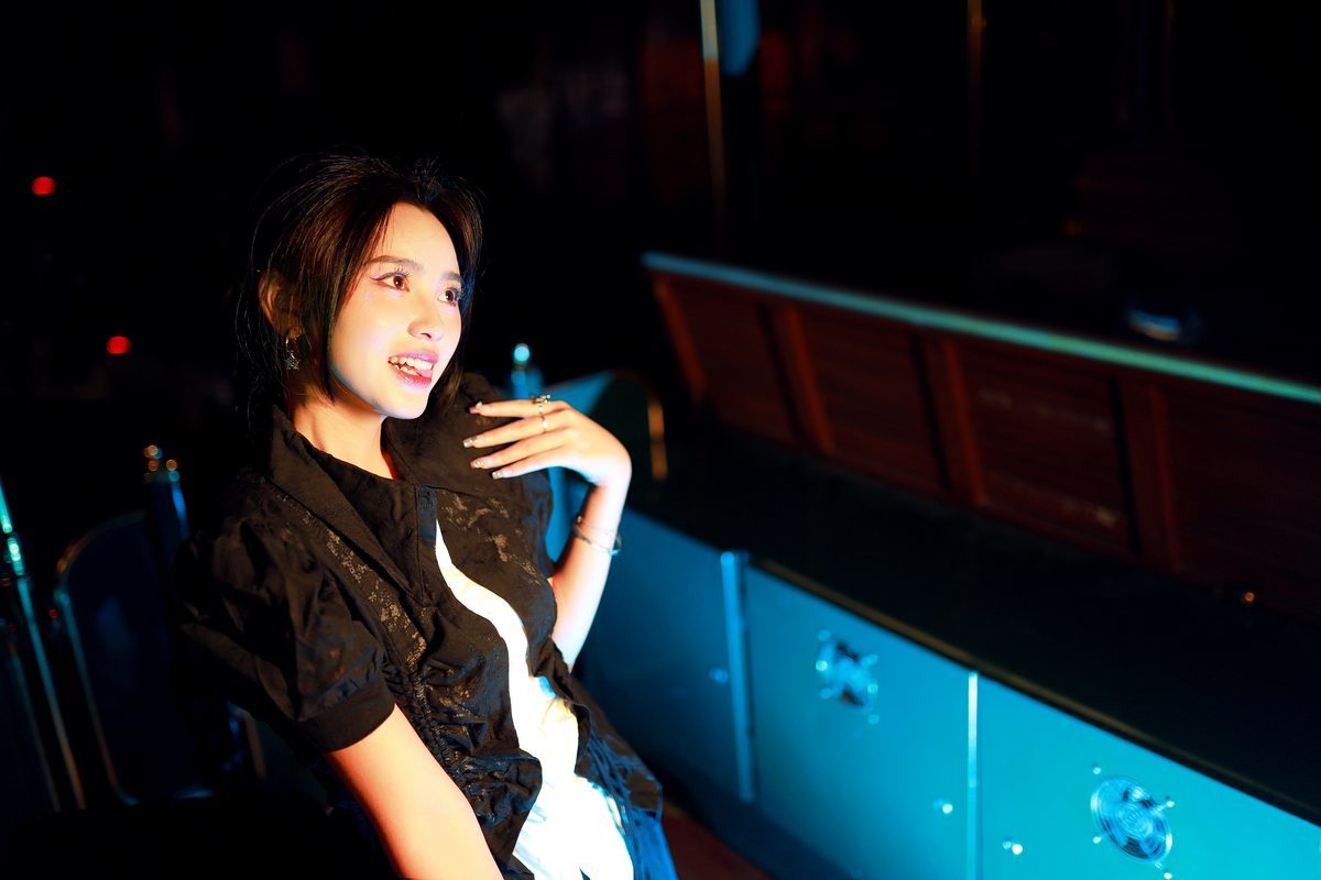 图片[12]-YiTuYu艺图语 Vol.5339 Jiu Yue[24P]-六色网