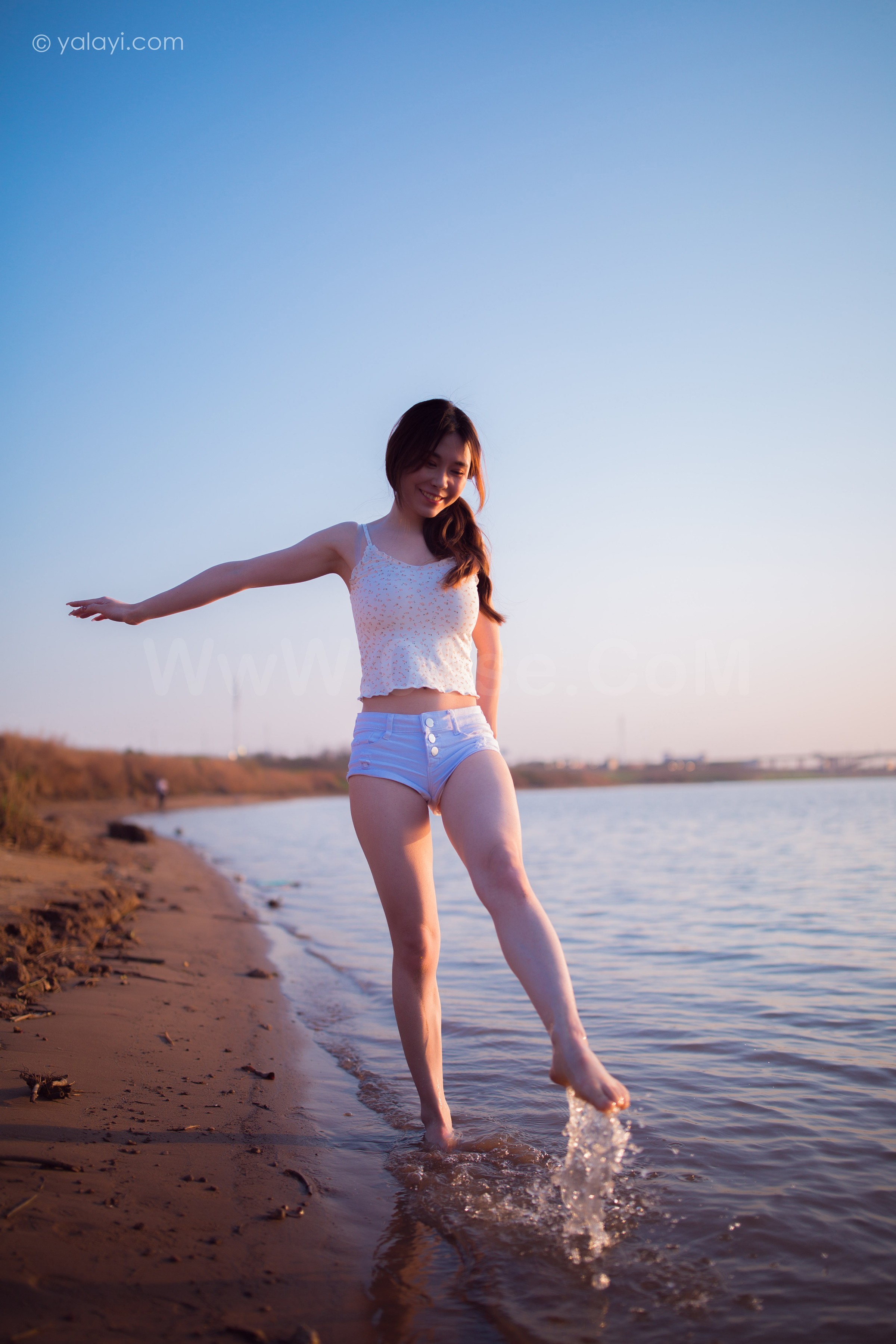 图片[24]-雅拉伊 – 香草《跋山涉水》[33P]-六色网