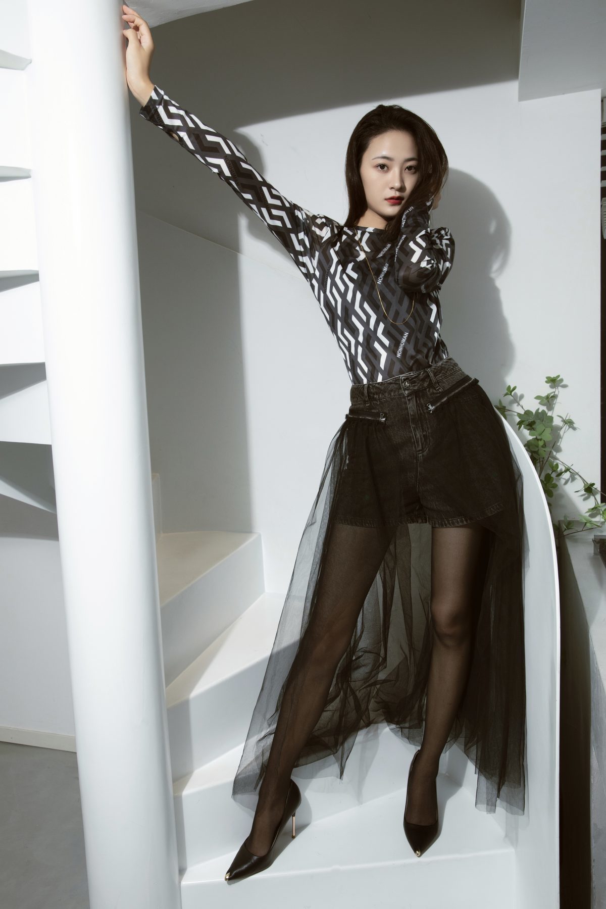 图片[35]-YiTuYu艺图语 Vol.5517 Zhou Xu Xu[37P]-六色网