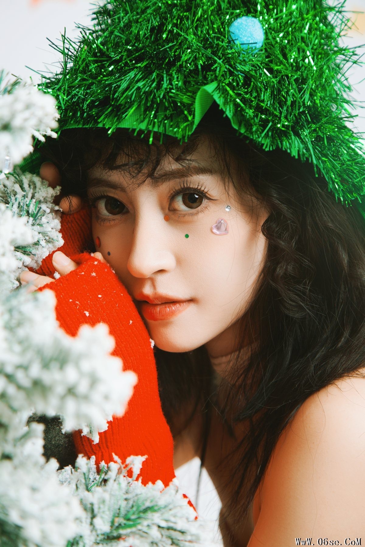 图片[28]-YiTuYu艺图语 Vol.5721 Yi Xuan[35P]-六色网