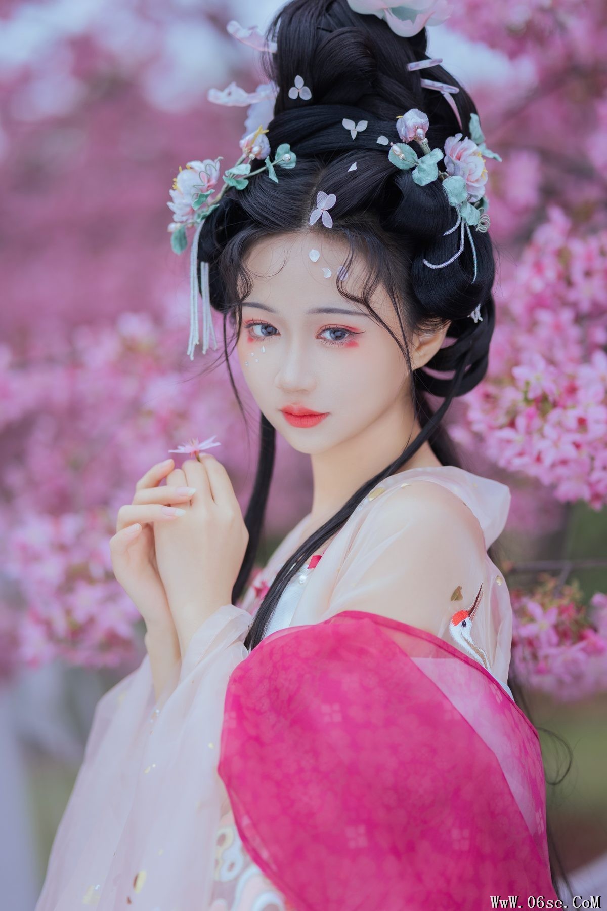 图片[18]-YiTuYu艺图语 Vol.4190 Qi Luo Sheng De Xiao Su Su[36P]-六色网