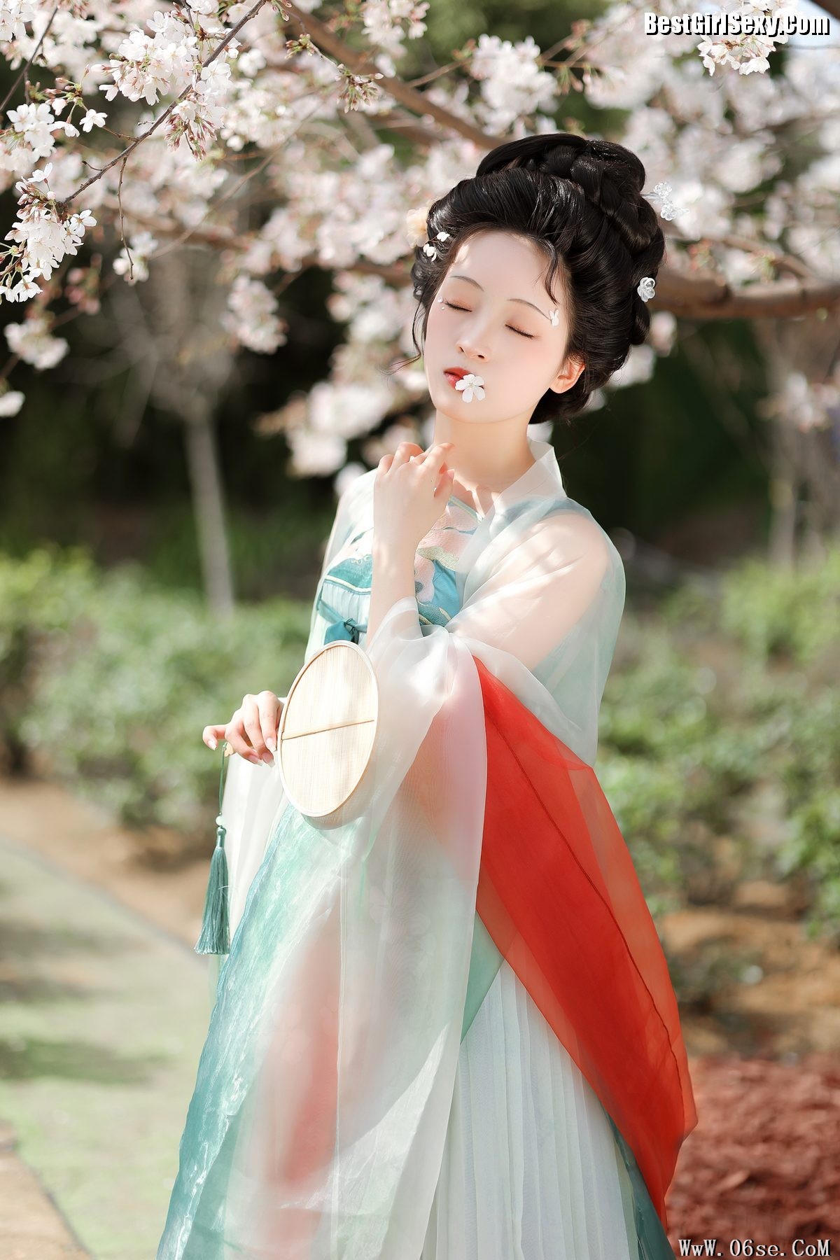 图片[26]-YiTuYu艺图语 Vol.3968 Jun Yin Lan[26P]-六色网