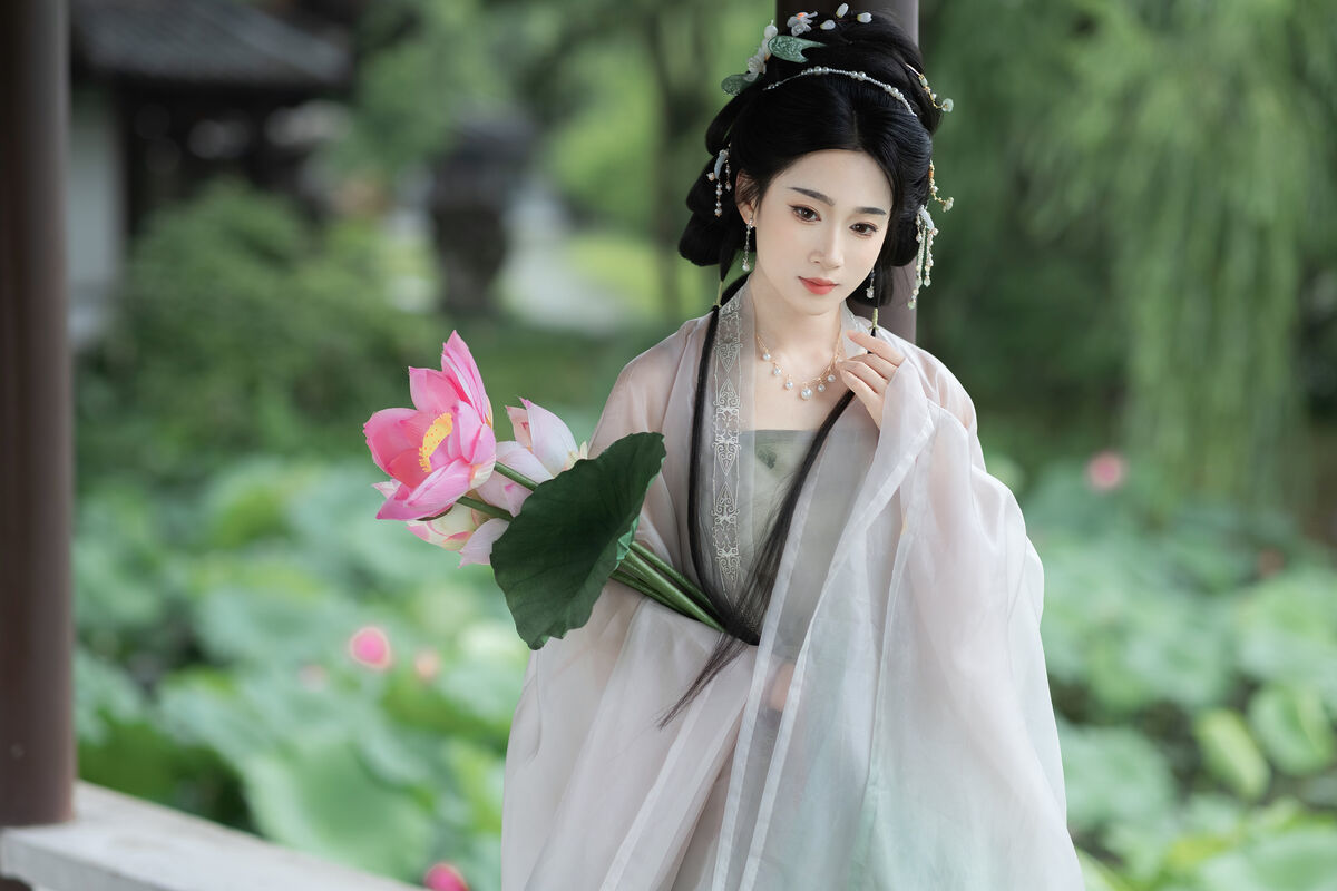 图片[24]-YiTuYu艺图语 Vol.7383 La Tu Tou[29P]-六色网