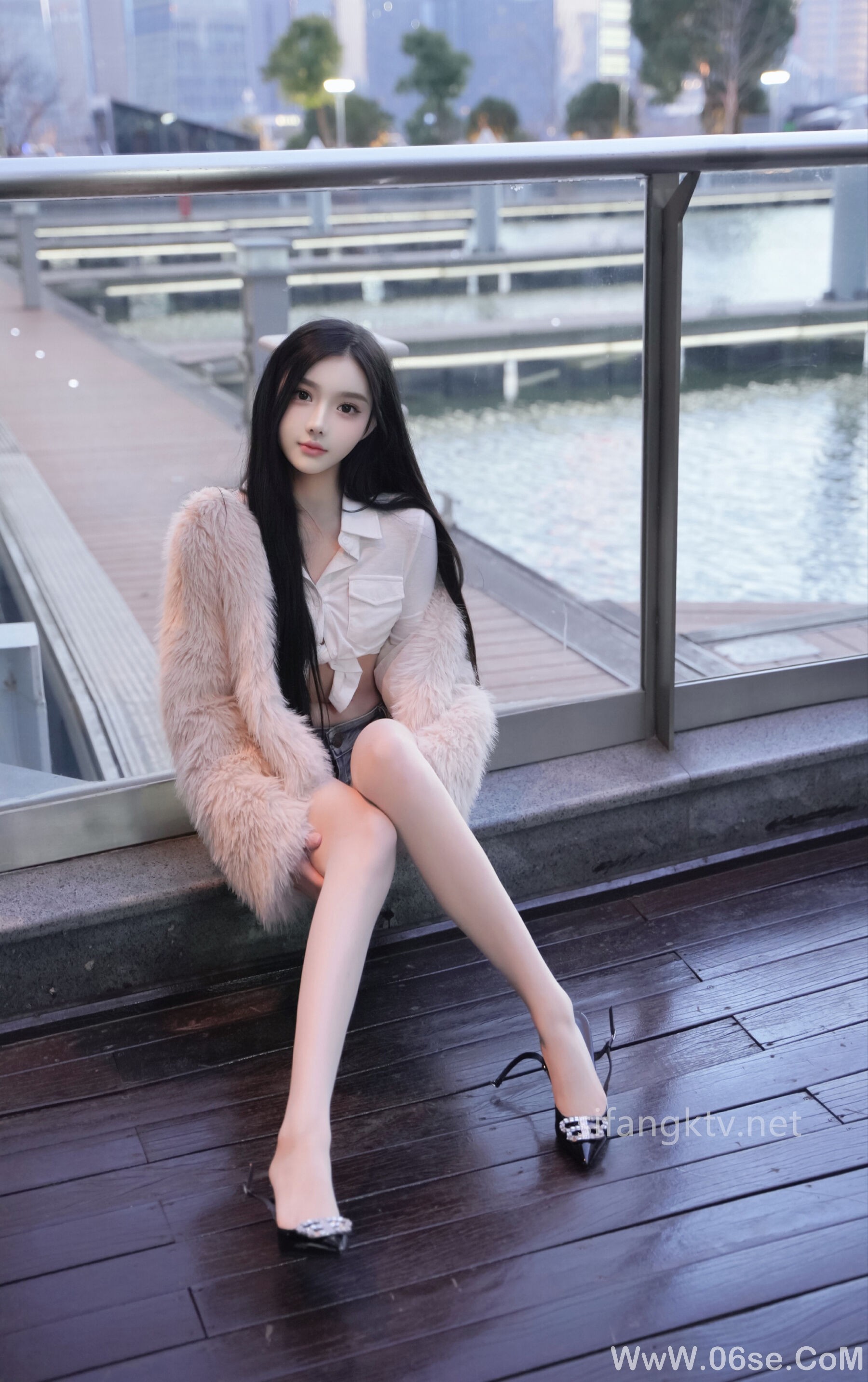 图片[10]-私购流出 NO.8261 龙雪儿《私购流出》[85P + 1V]-六色网