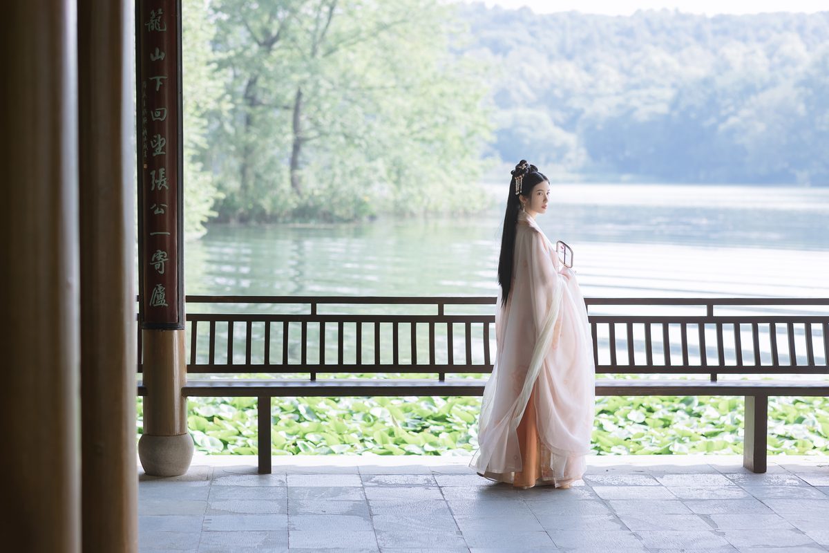 图片[27]-YiTuYu艺图语 Vol.3710 Yi Zhi A Meng Zai[55P]-六色网