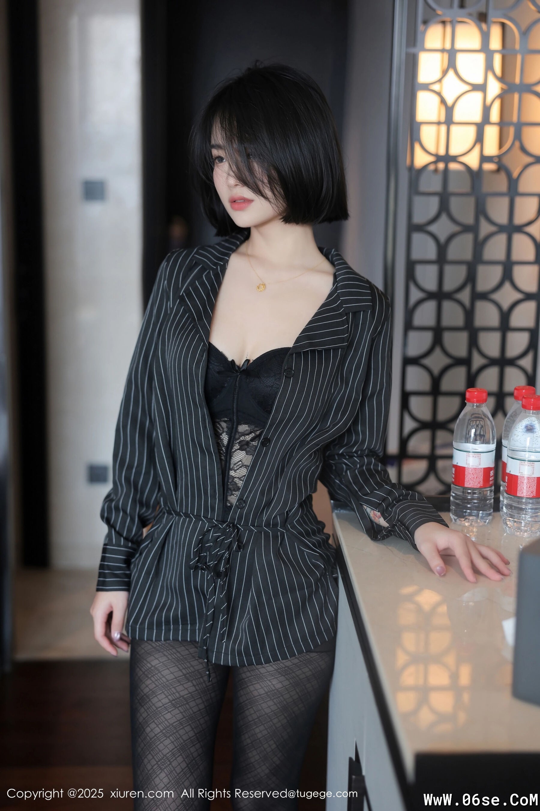 图片[2]-[Xiuren秀人网] 2025.03.27 NO.10076 汐子[80P]-六色网