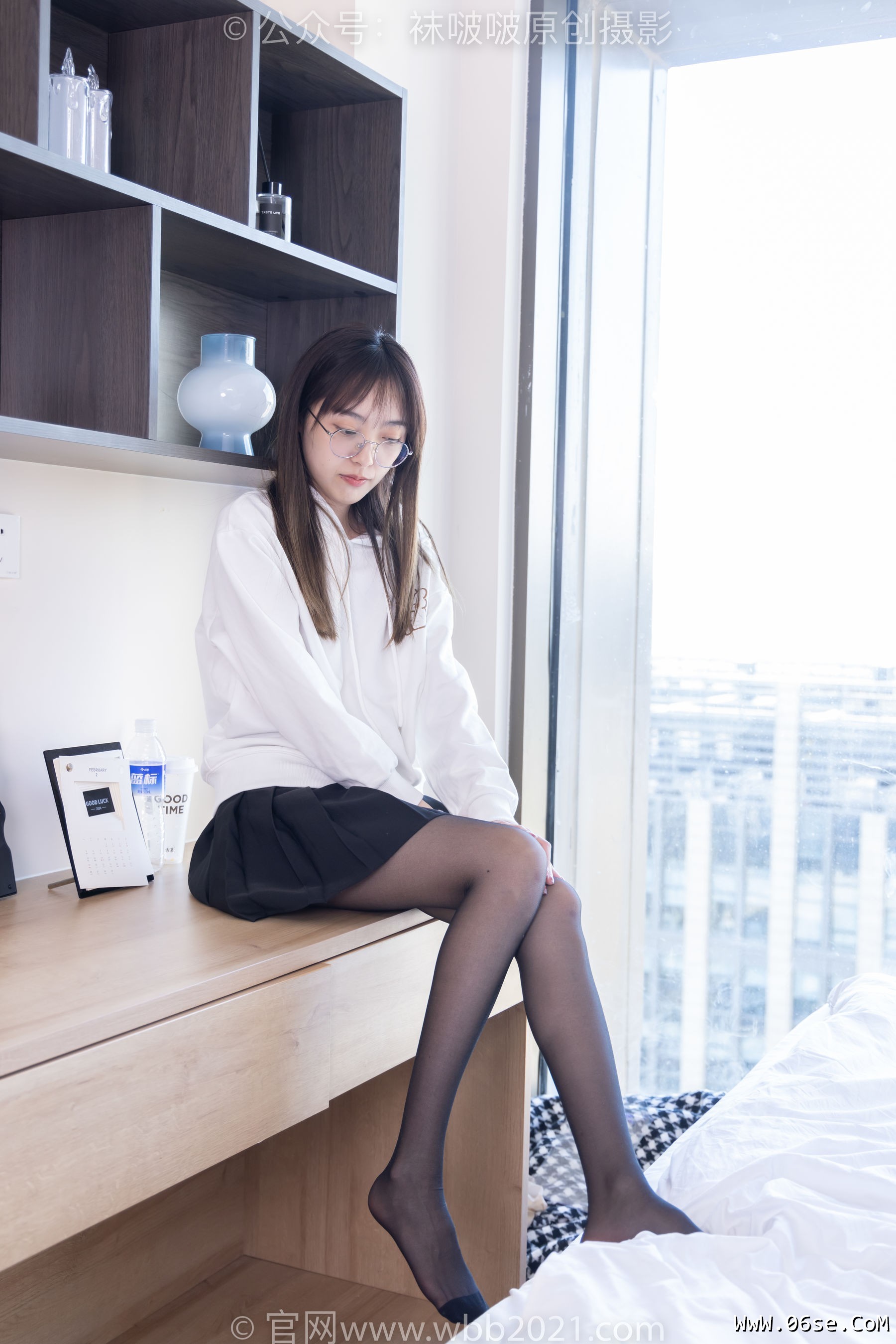 图片[33]-BoBoSocks袜啵啵 No.407 稚予 -板鞋、黑丝[140P]-六色网