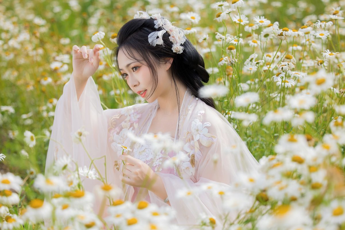 图片[15]-YiTuYu艺图语 Vol.4383 Qian Mo Hong Chen[24P]-六色网
