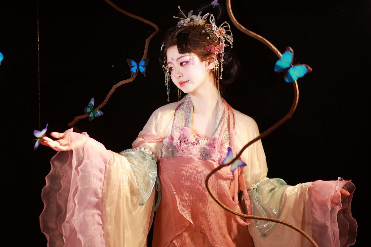 图片[24]-YiTuYu艺图语 Vol.5823 Bu Ke Ai De He He Miao[27P]-六色网