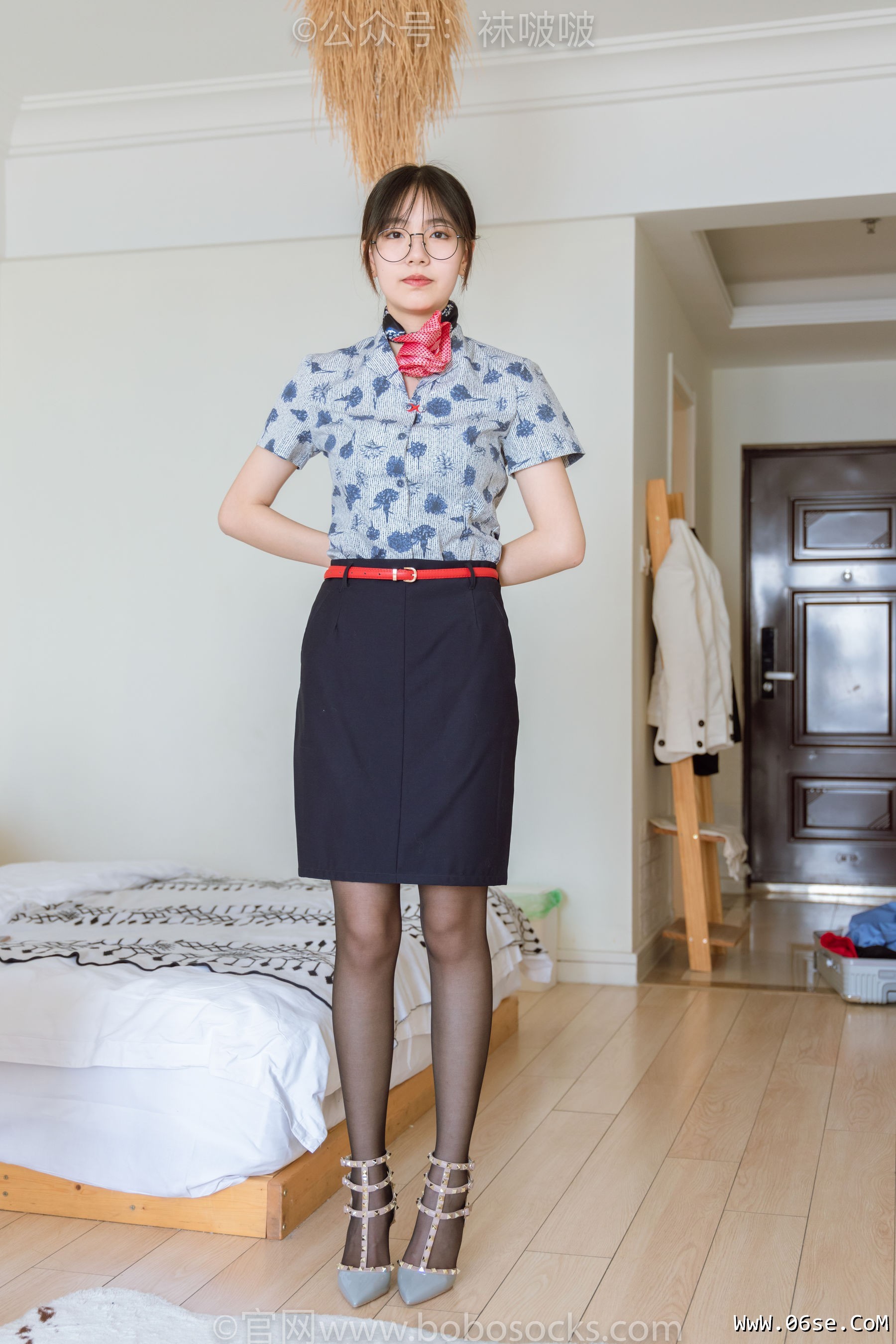 图片[3]-BoBoSocks袜啵啵 No.087 小甜豆-空姐制服、高跟鞋、黑丝[130P]-六色网