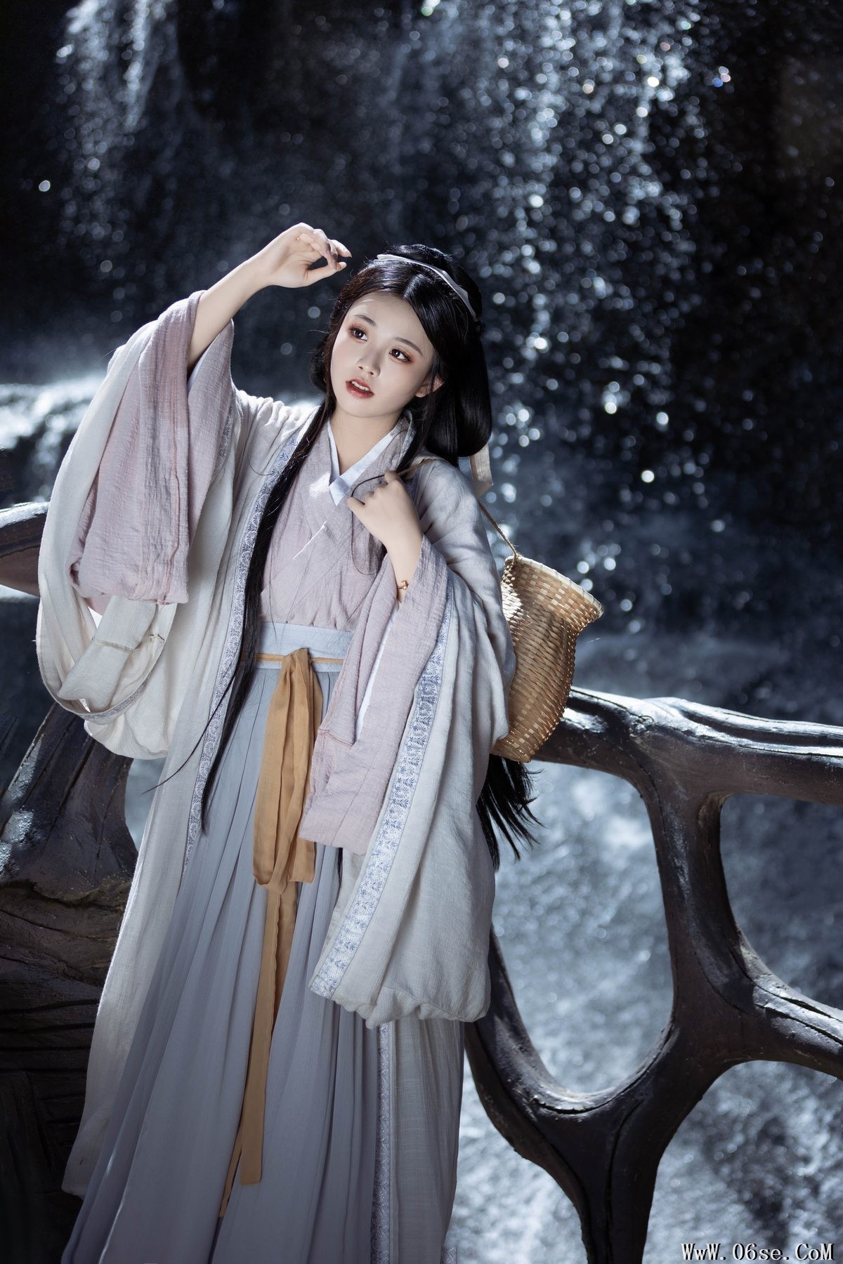 图片[8]-YiTuYu艺图语 Vol.5914 Jin Zou Ba[26P]-六色网