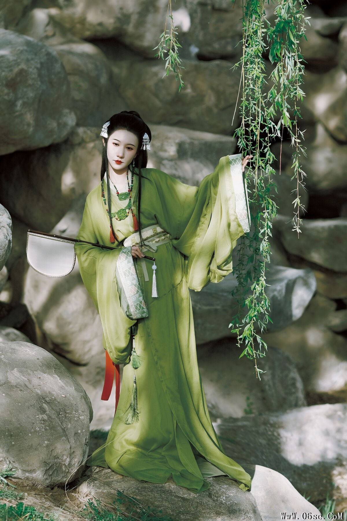 图片[4]-YiTuYu艺图语 Vol.7287 Xiao Bei Ke Qing Bu Yao Fang Qi[21P]-六色网