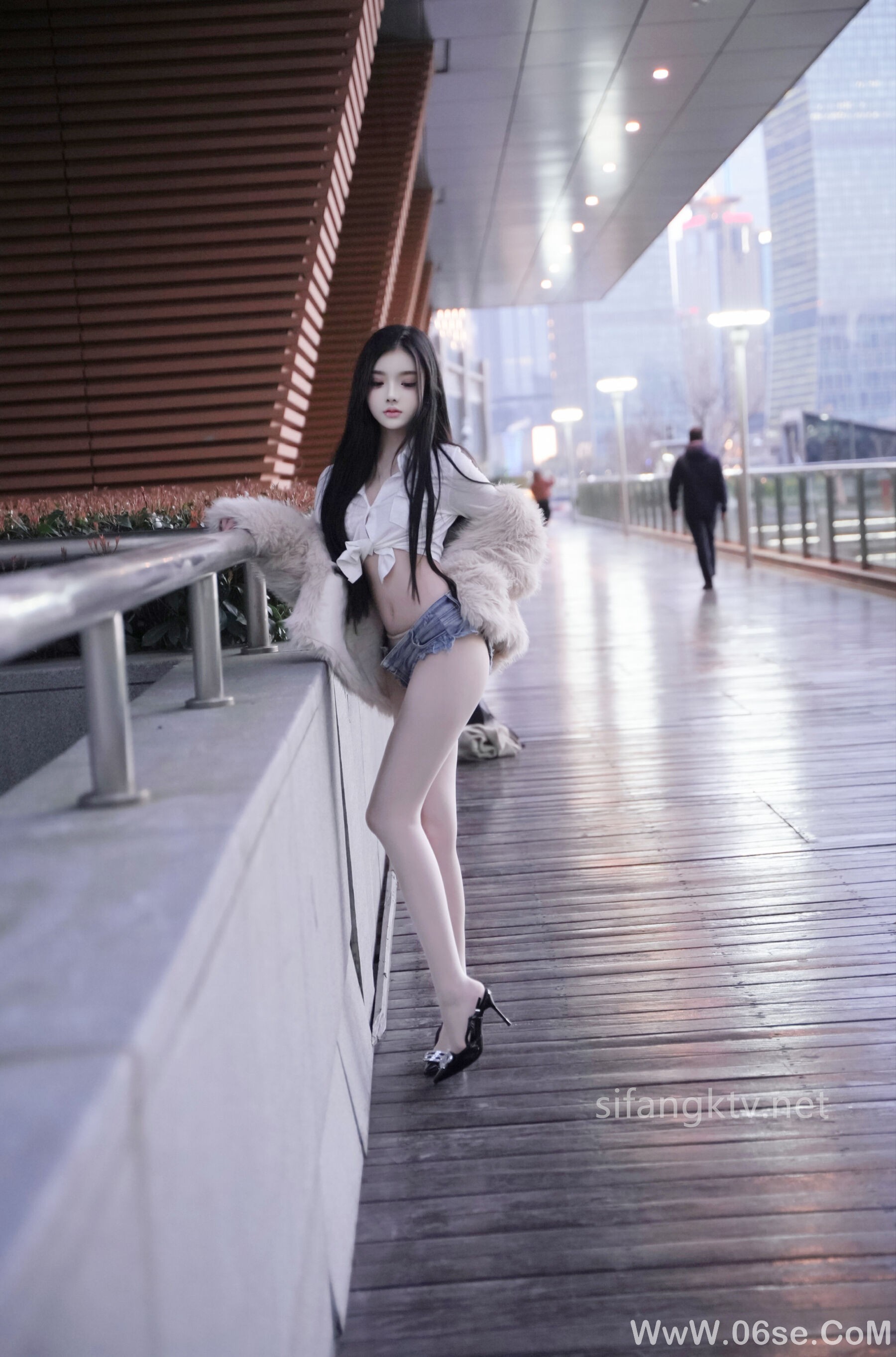 图片[21]-私购流出 NO.8261 龙雪儿《私购流出》[85P + 1V]-六色网