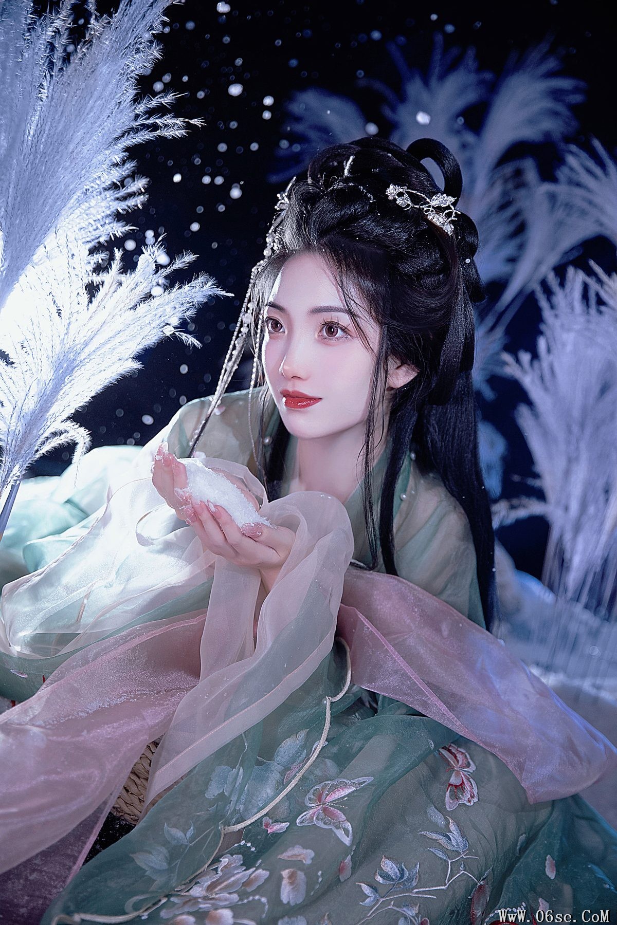 图片[25]-YiTuYu艺图语 Vol.3419 Nai Cha[31P]-六色网