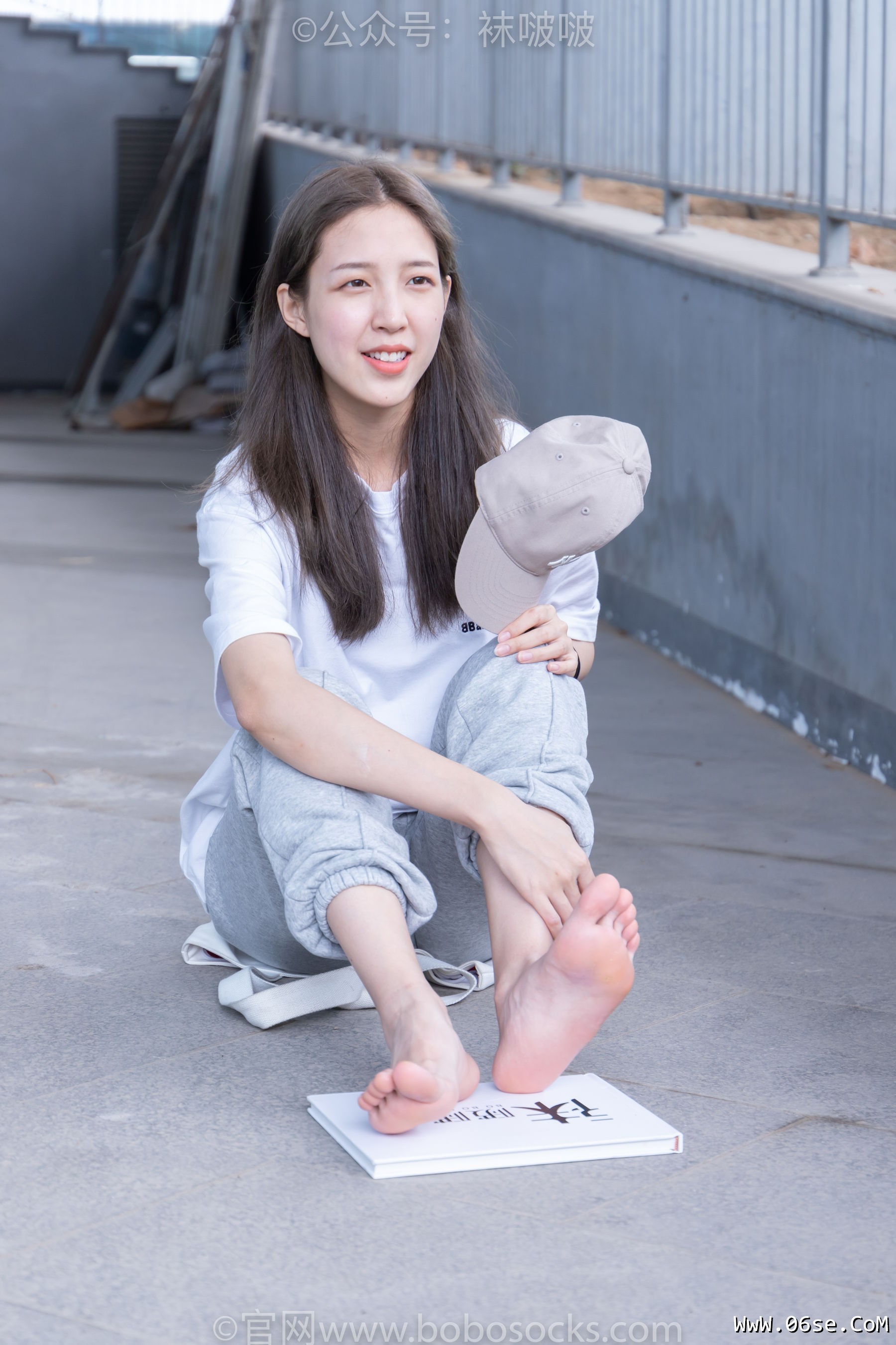 图片[111]-BoBoSocks袜啵啵 No.012 泡芙-运动鞋、白棉袜、裸足[132P]-六色网