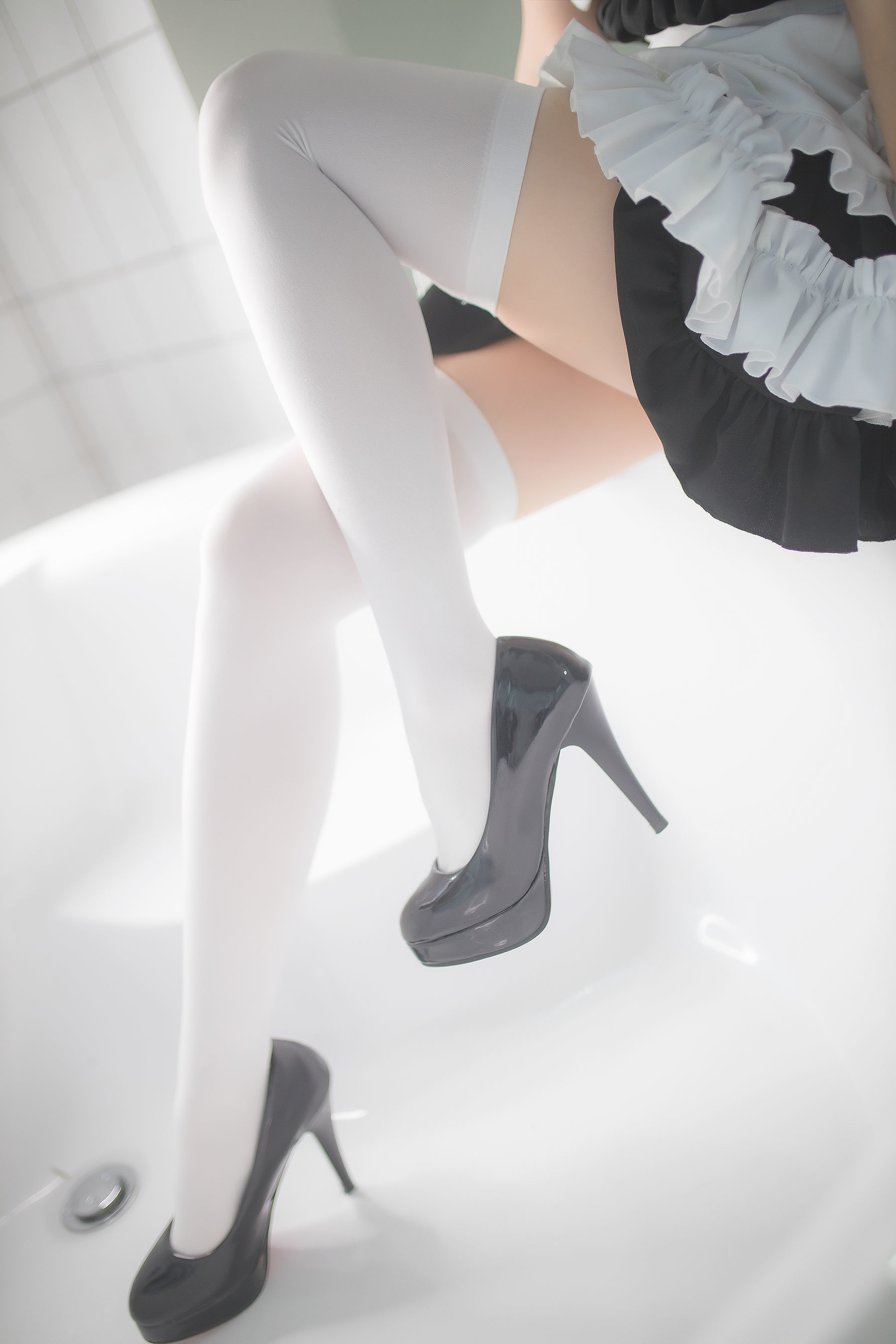 图片[24]-Cos小姐姐雪琪 白丝女仆[30P]-六色网