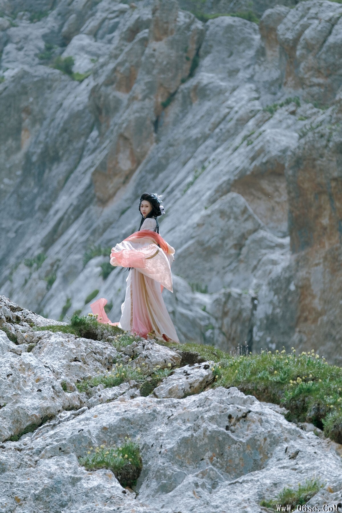 图片[22]-YiTuYu艺图语 Vol.7716 Xiao Bei Ke Qing Bu Yao Fang Qi[23P]-六色网