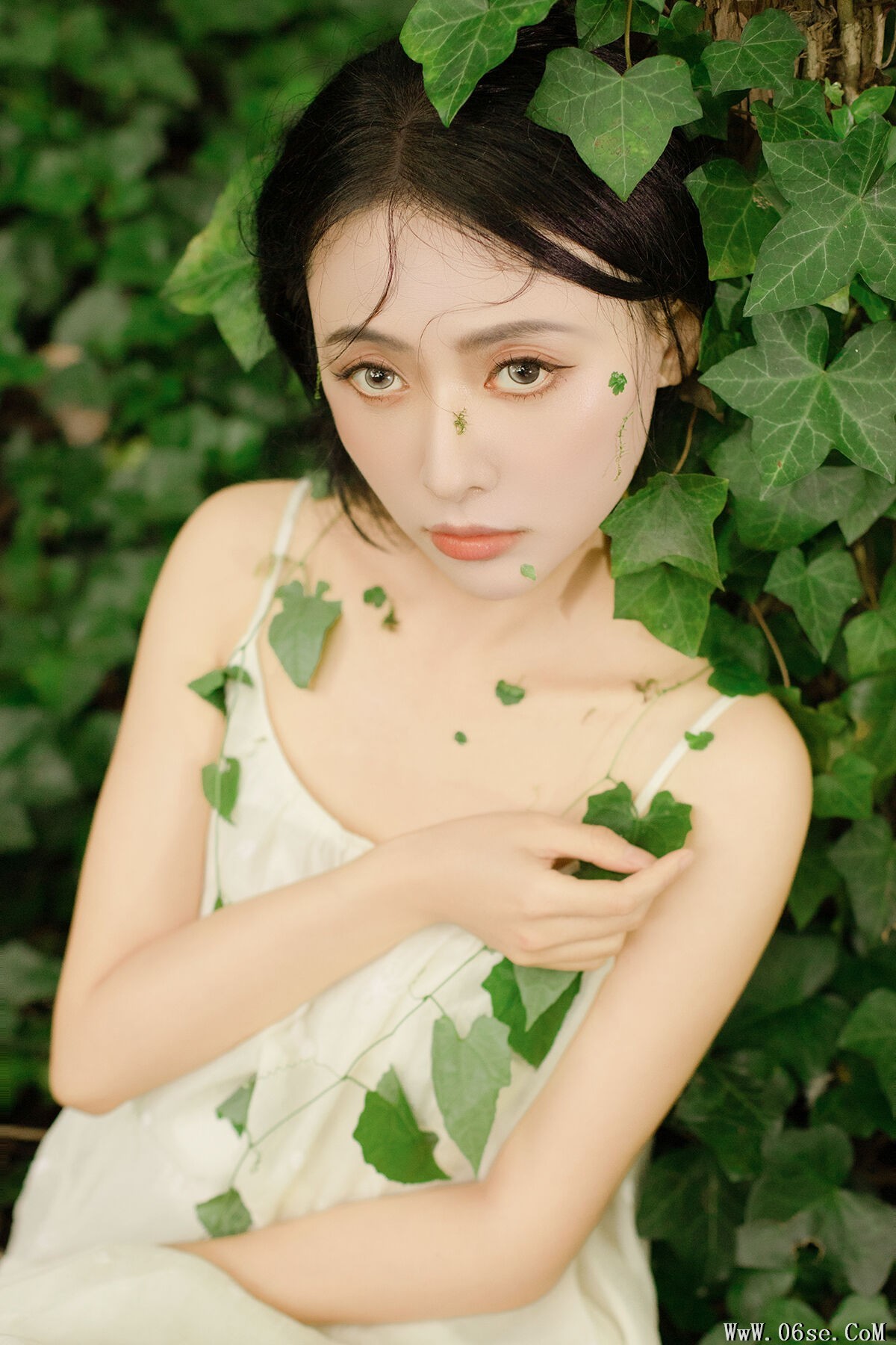 YiTuYu艺图语 Vol.7748 Shi Ang Yang Ya[26P]-六色网