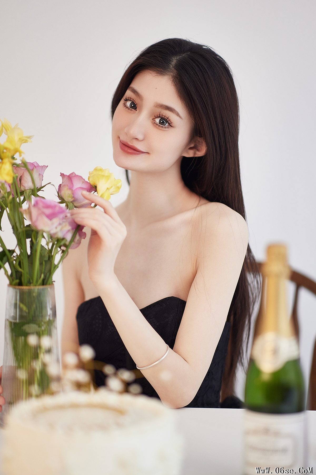 YiTuYu艺图语 Vol.4022 Xiao Duo Duo Yao Bao Fu[30P]-六色网