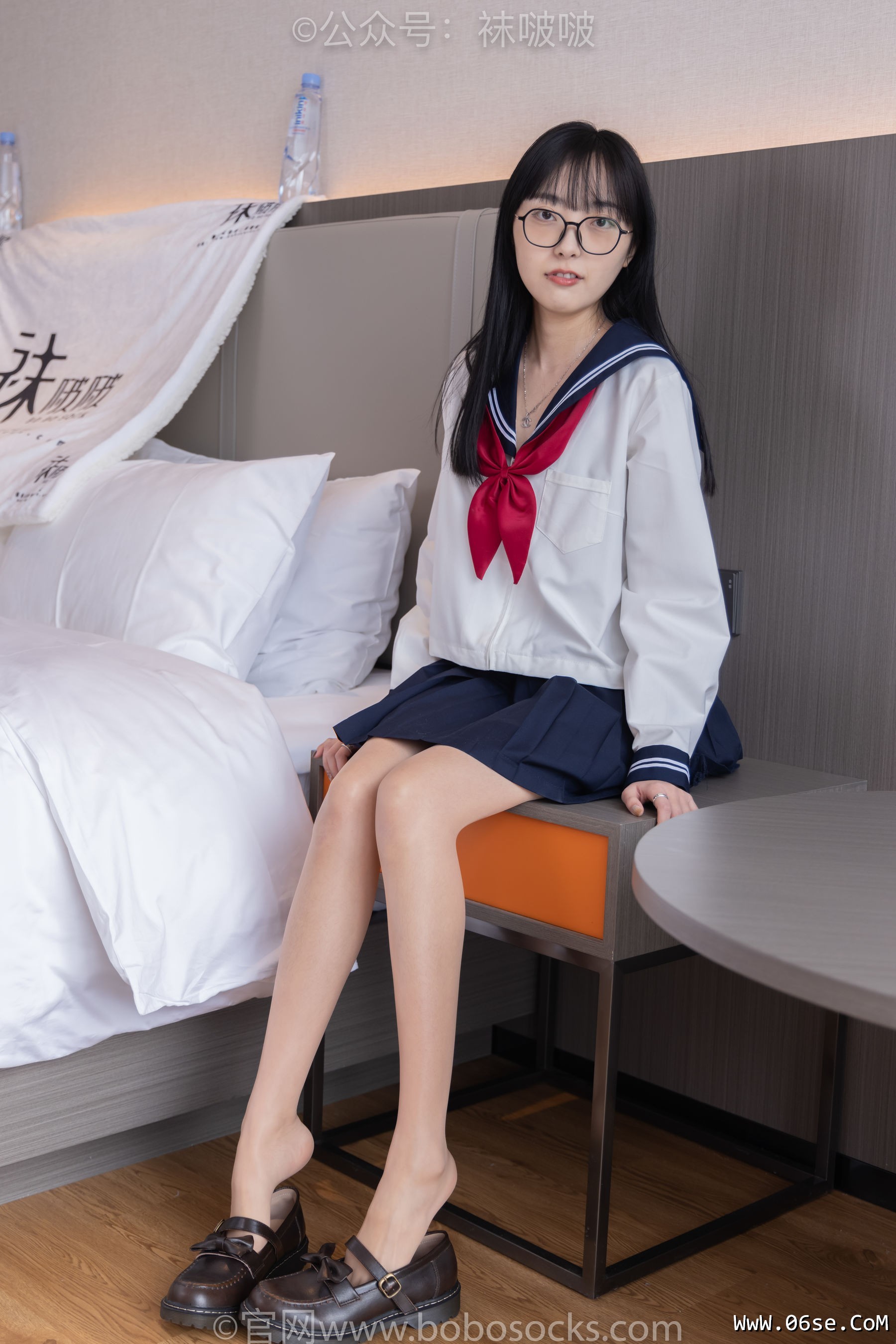 图片[38]-BoBoSocks袜啵啵 积分限定作品005 稚予-JK制服、皮鞋、油亮肉丝、踩蛋糕[133P]-六色网
