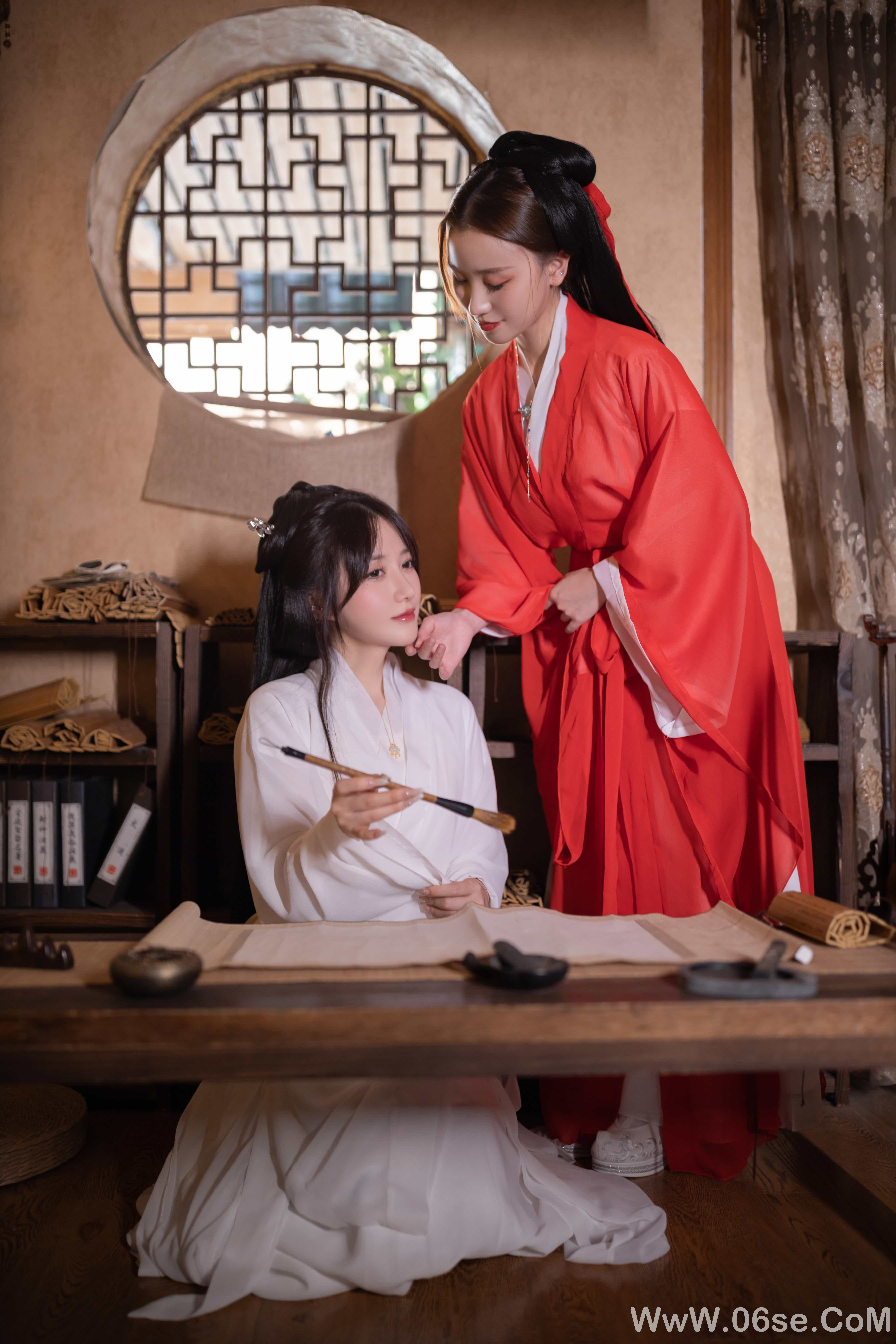 图片[122]-秀人名模鱼子酱Fish内部私购未上架《双女古装剧情》写真[153P]-六色网