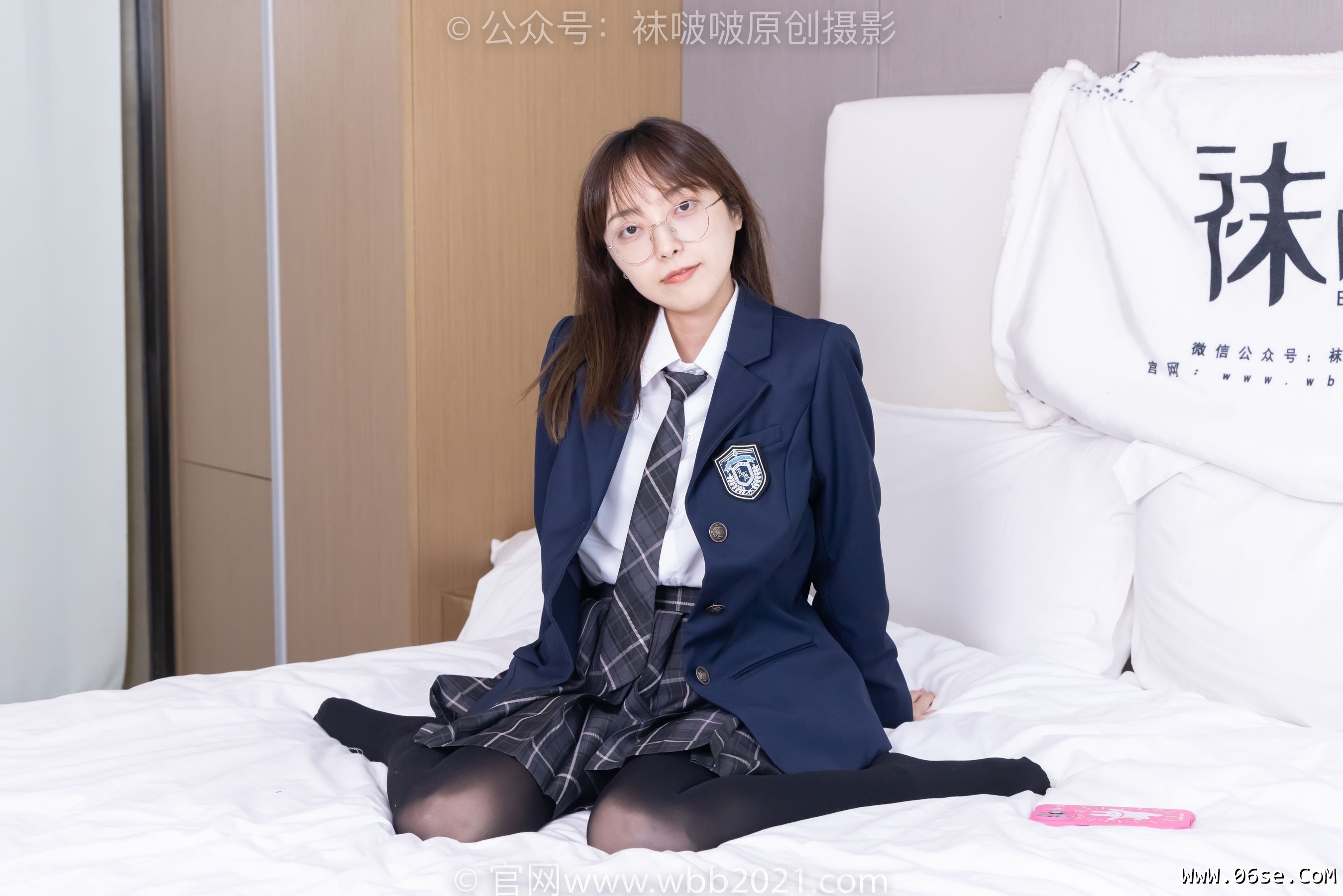 图片[168]-BoBoSocks袜啵啵 No.432 稚予 -皮鞋、厚黑丝、jk制服[184P]-六色网