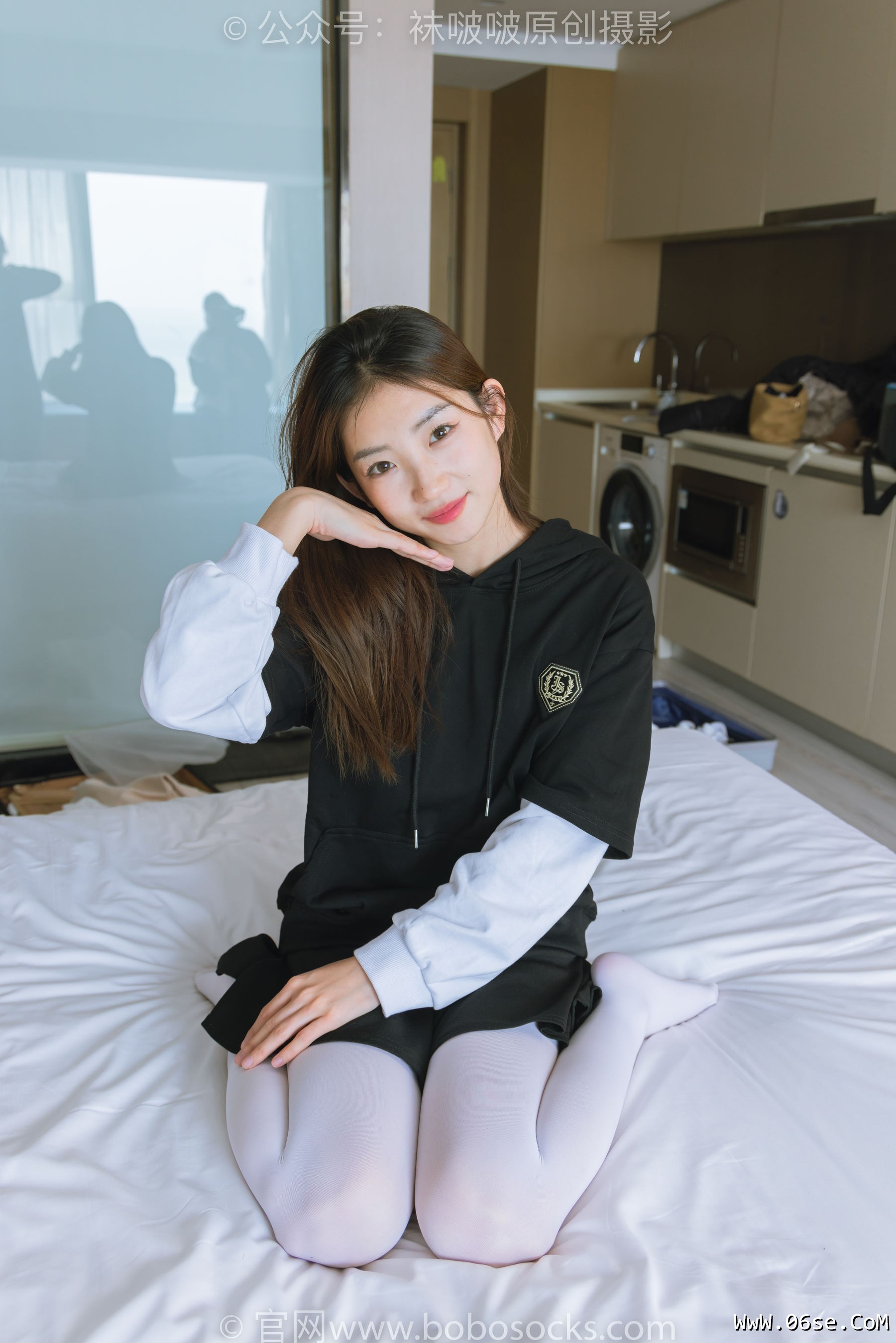 图片[25]-BoBoSocks袜啵啵 No.214 小沫 -黑色运动鞋、厚白丝[142P]-六色网