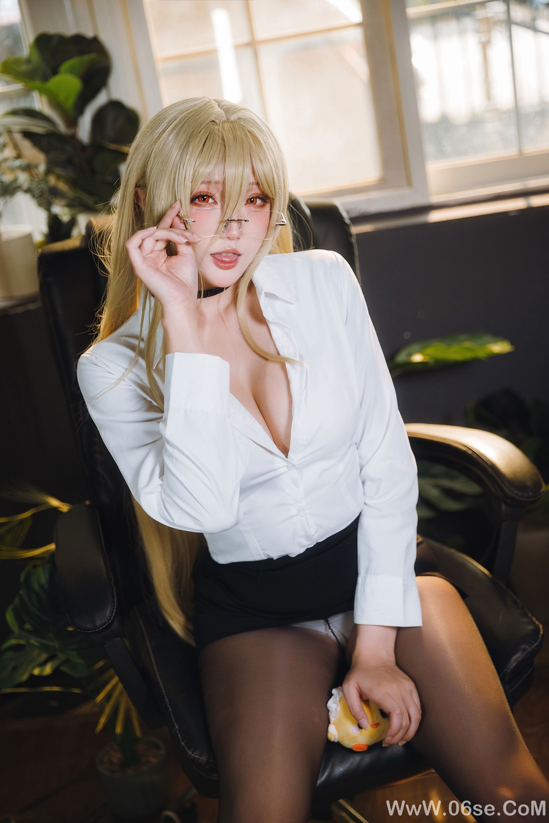 图片[92]-Coser瓜希酱 福利 – 虹色[100P]-六色网