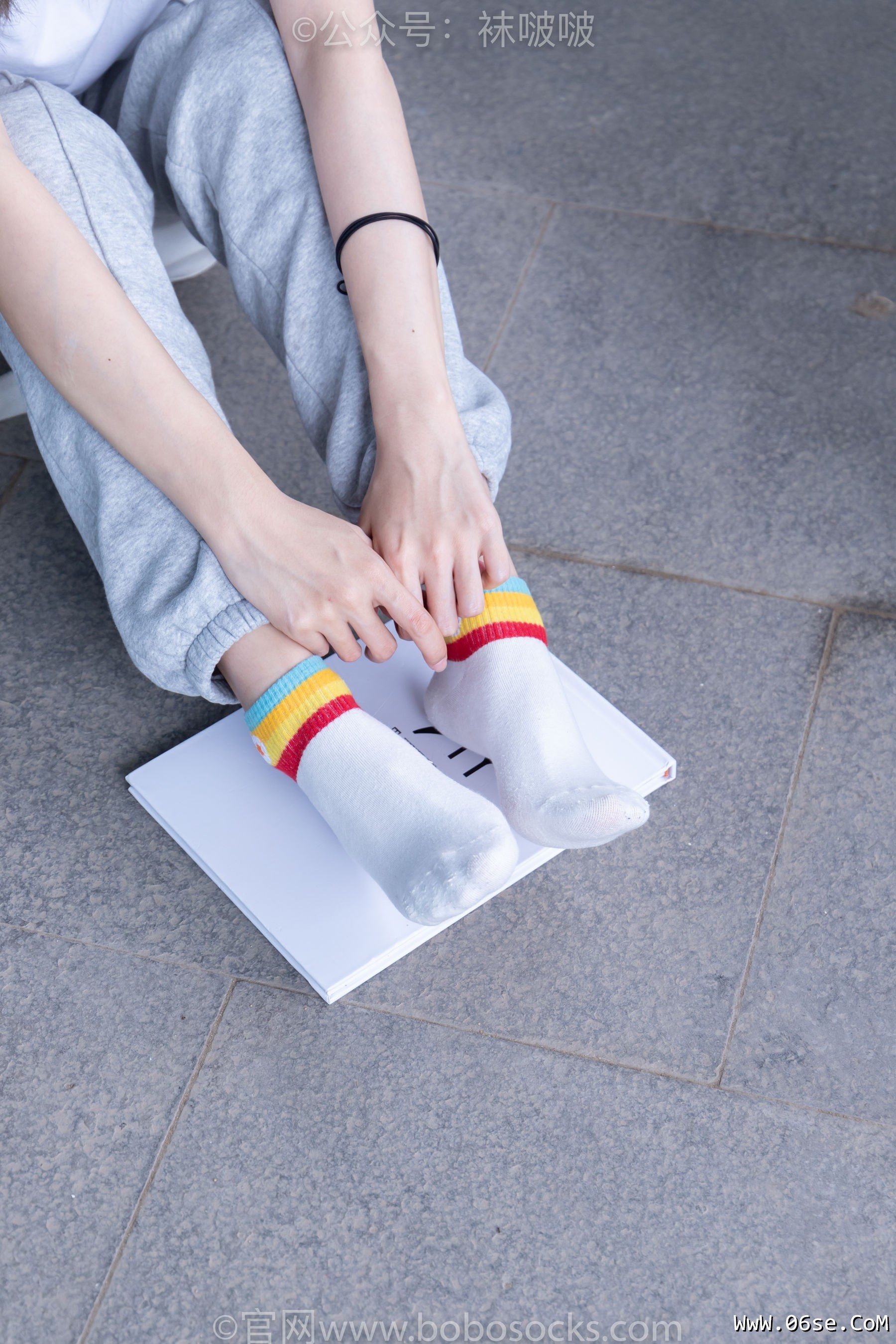 图片[70]-BoBoSocks袜啵啵 No.012 泡芙-运动鞋、白棉袜、裸足[132P]-六色网