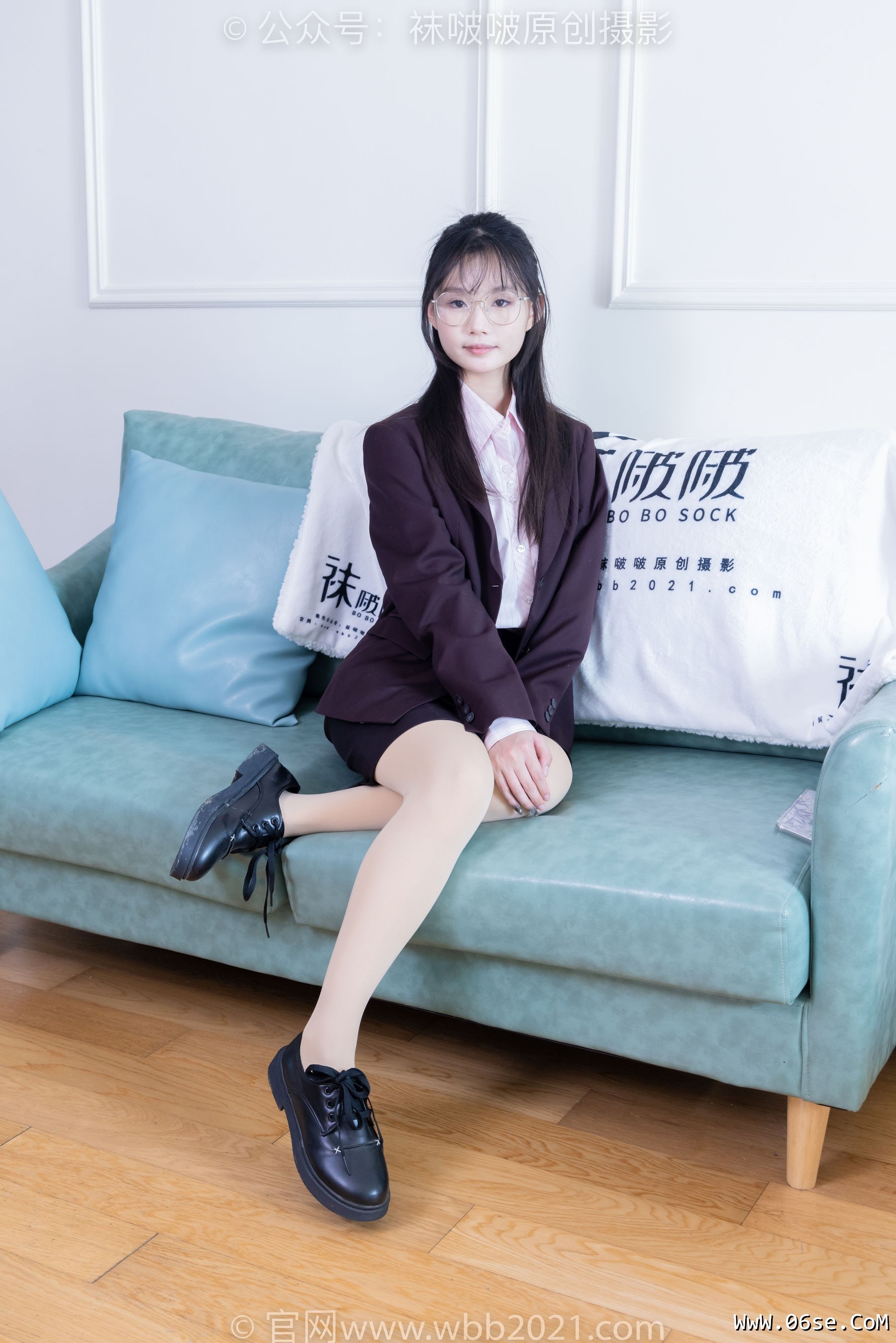 图片[124]-BoBoSocks袜啵啵 No.362 甜甜圈 -两双皮鞋、厚肉丝、厚黑丝、ol制服[230P]-六色网