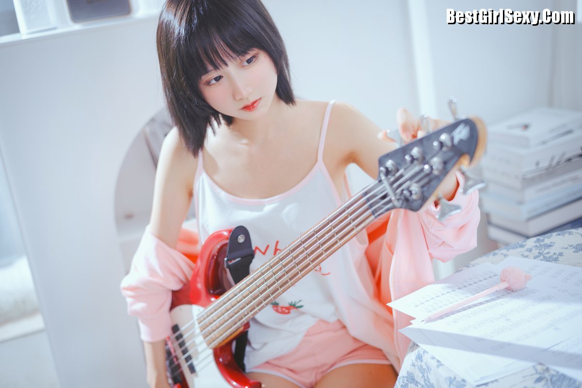 图片[9]-YiTuYu艺图语 Vol.4020 Mu Mian Mian VWV[26P]-六色网