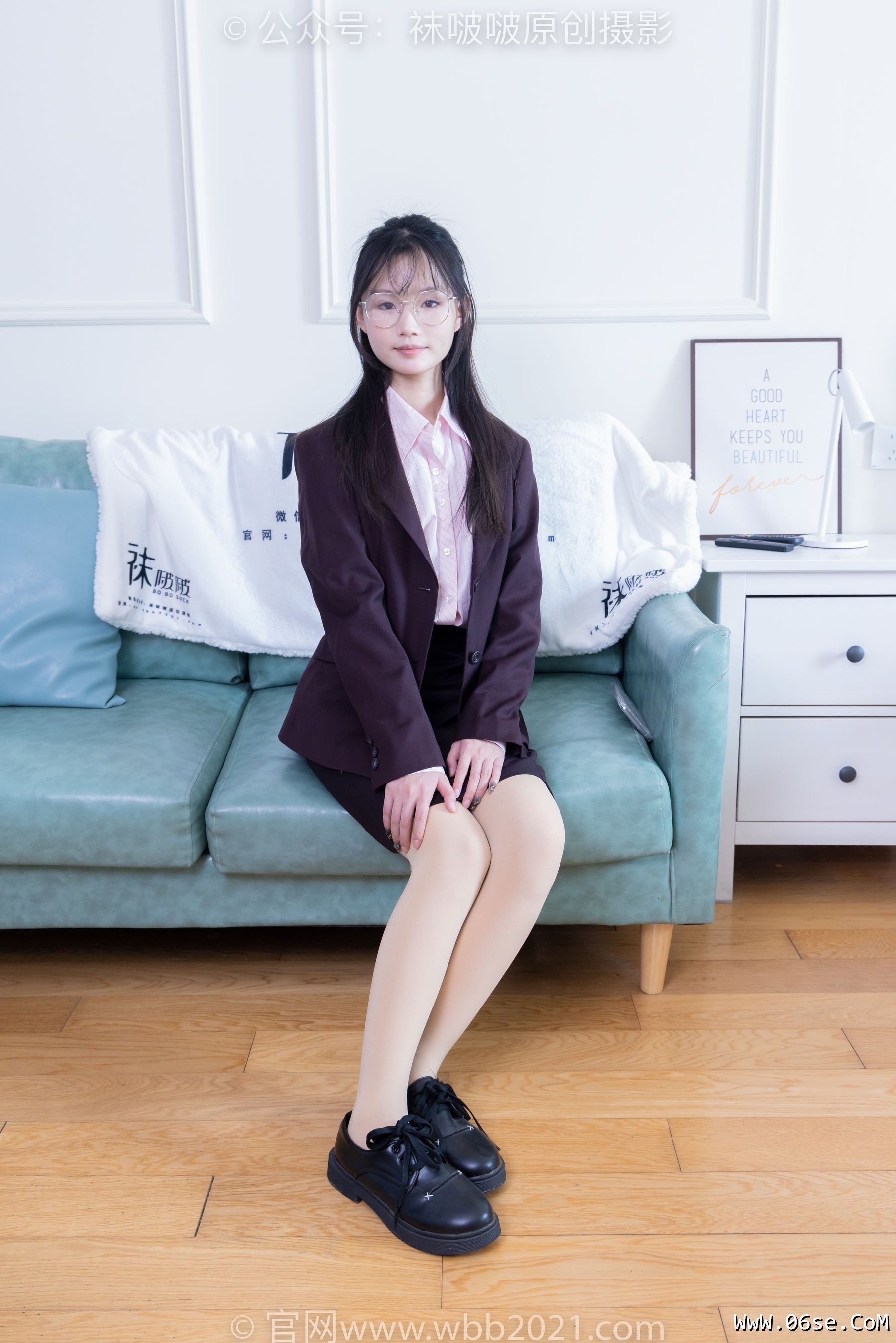 图片[220]-BoBoSocks袜啵啵 No.362 甜甜圈 -两双皮鞋、厚肉丝、厚黑丝、ol制服[230P]-六色网